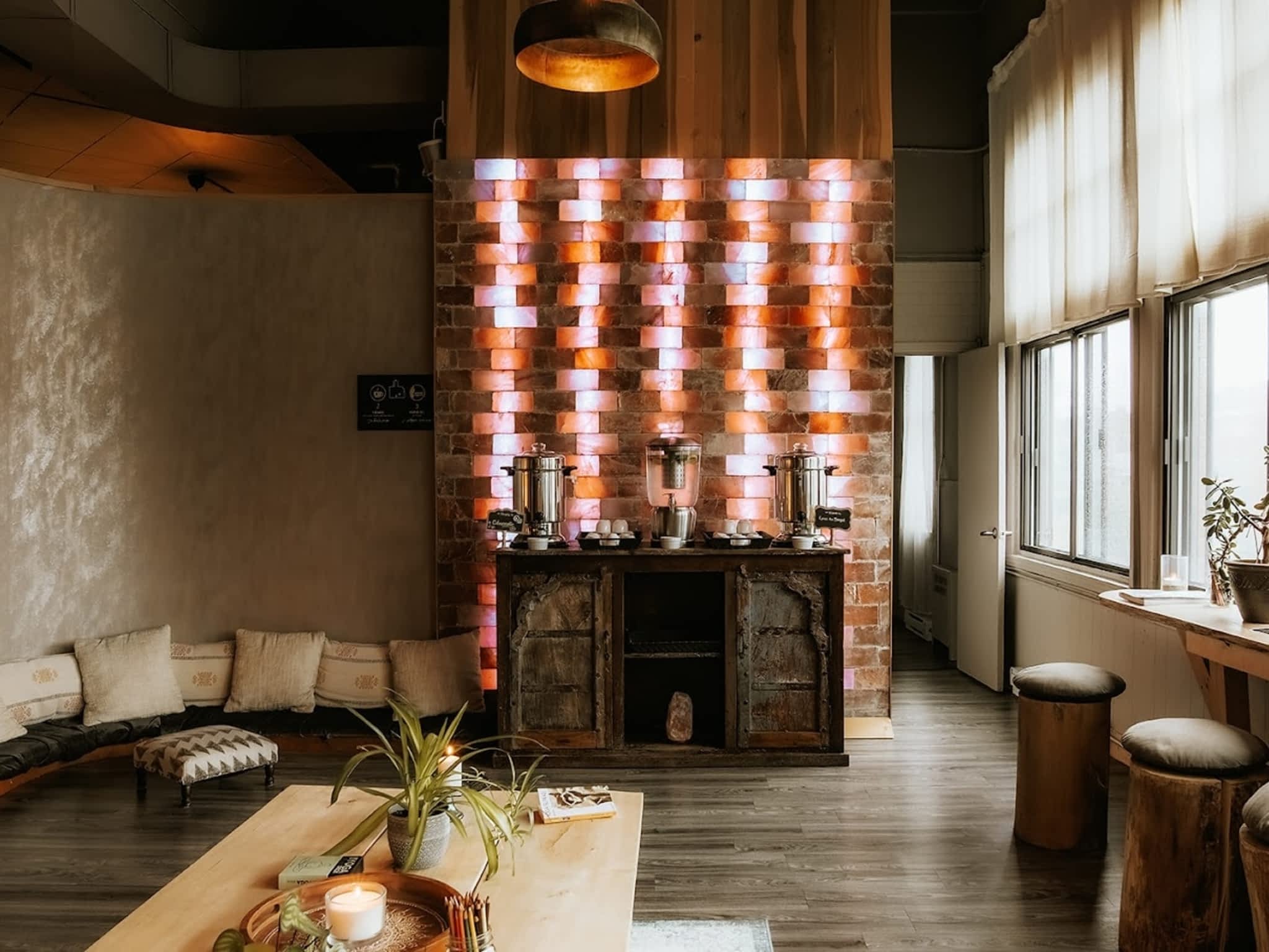 photo Idolem Hot Yoga Chaud Verdun