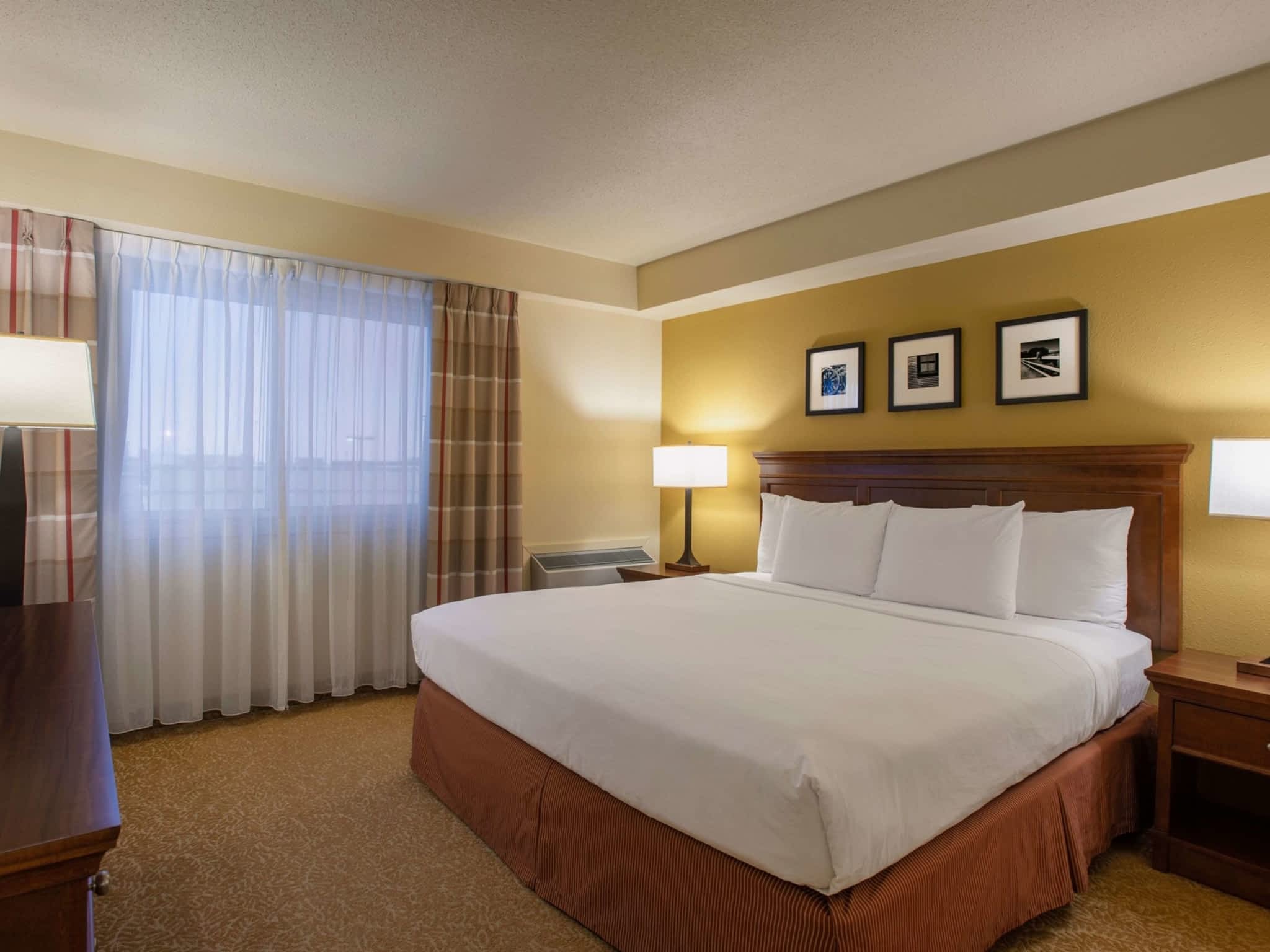 photo Country Inn & Suites by Radisson, Regina, SK - Closed