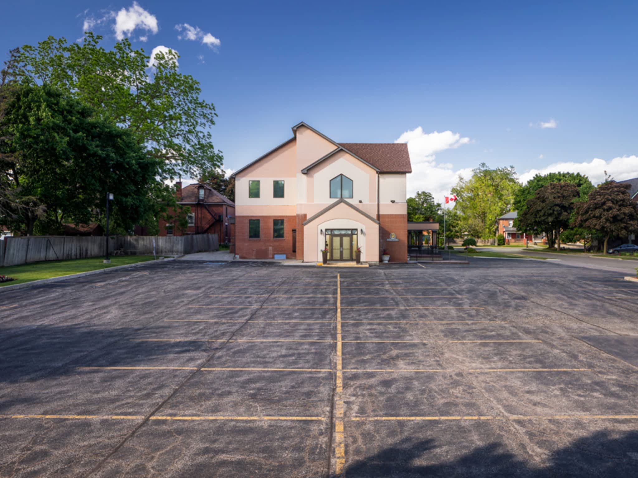 photo Scott Funeral Home - Brampton Chapel