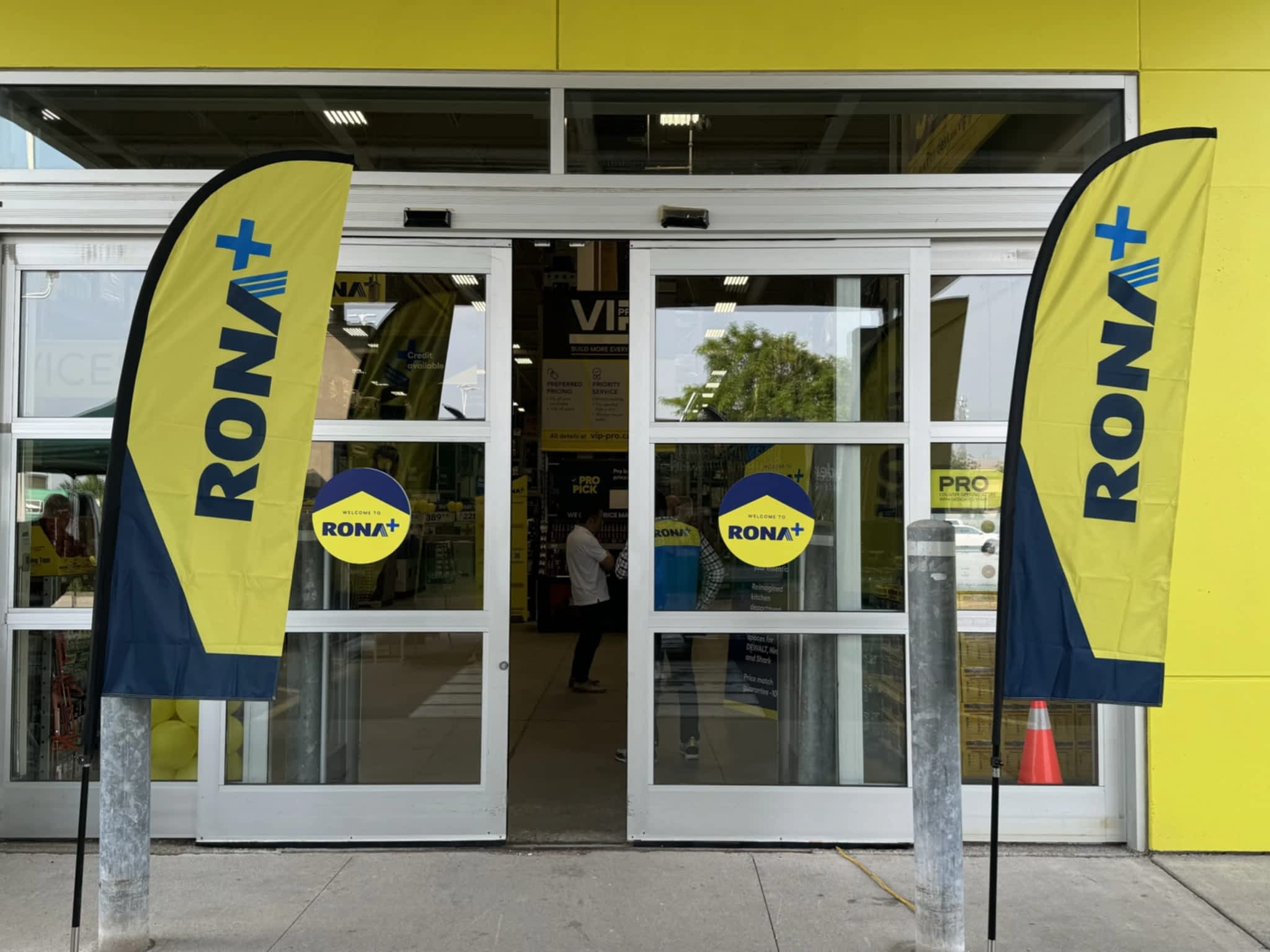 photo RONA+ Waterdown