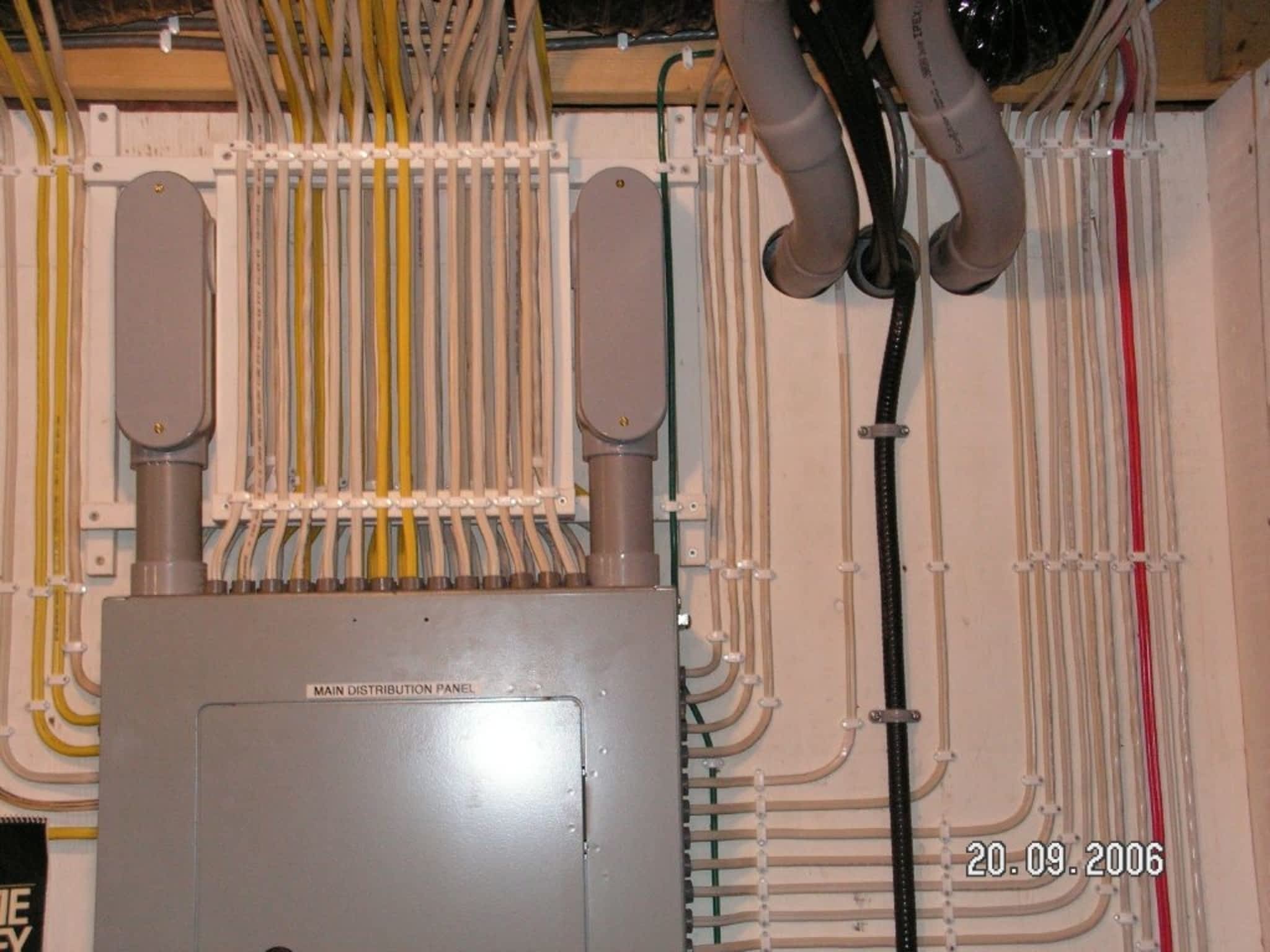 photo E K I Electric