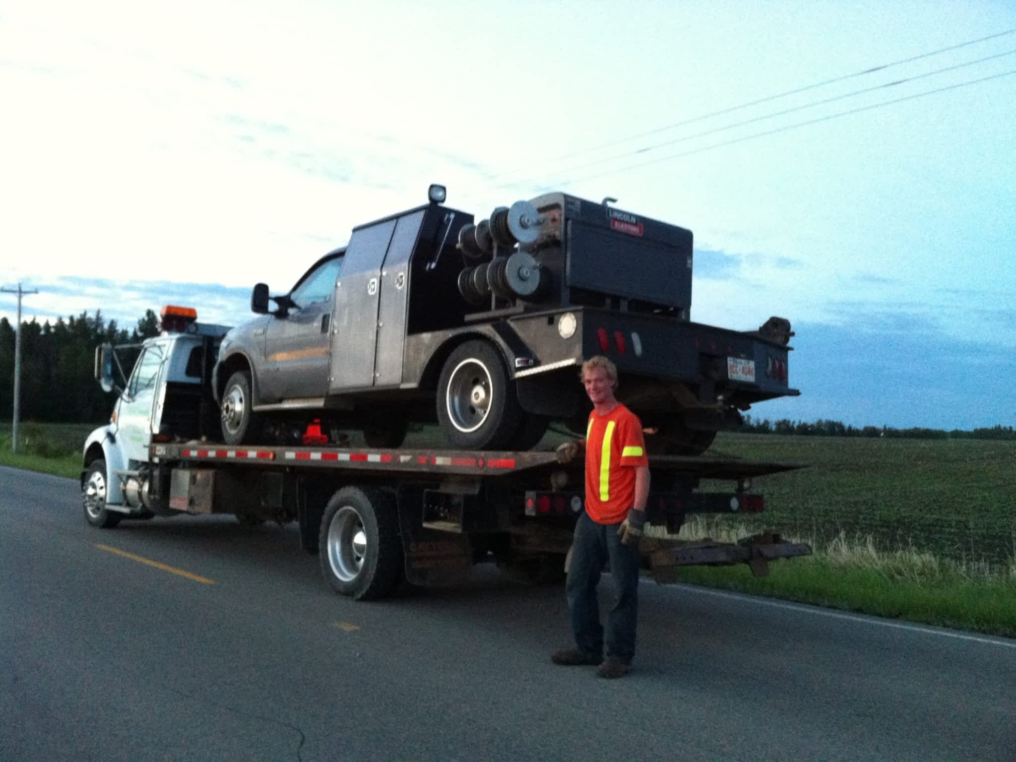 photo Pakrat Towing & Flatdeck Services