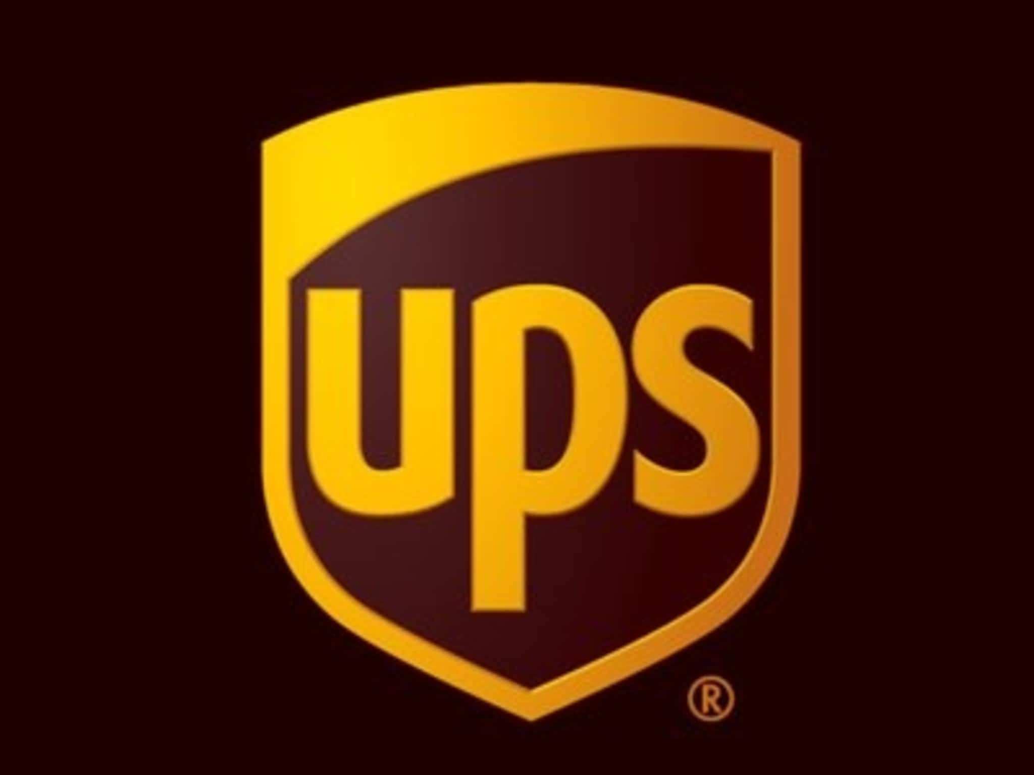 photo Expédition UPS-DHL-Canpar et Location Casier Postal