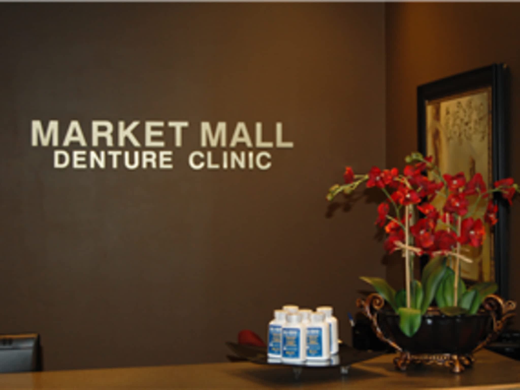 photo Market Mall Denture Clinic