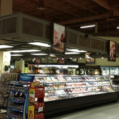 Marché Robert Tellier Mont-Tremblant Inc - Grocery Stores