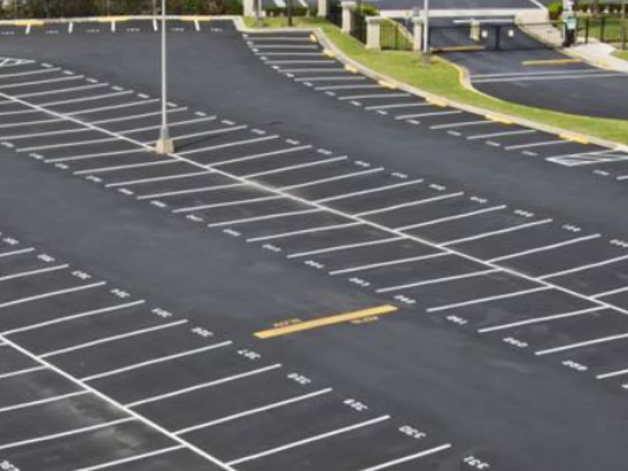 photo Parking Lines Inc