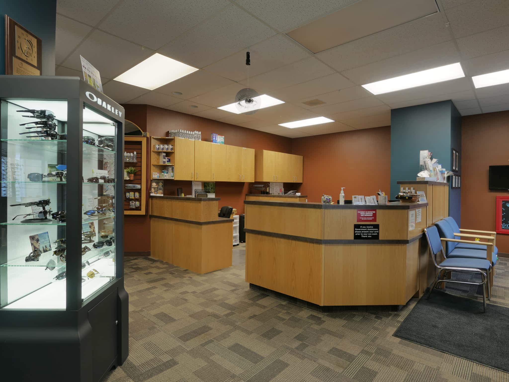 photo Three Hills Optometry