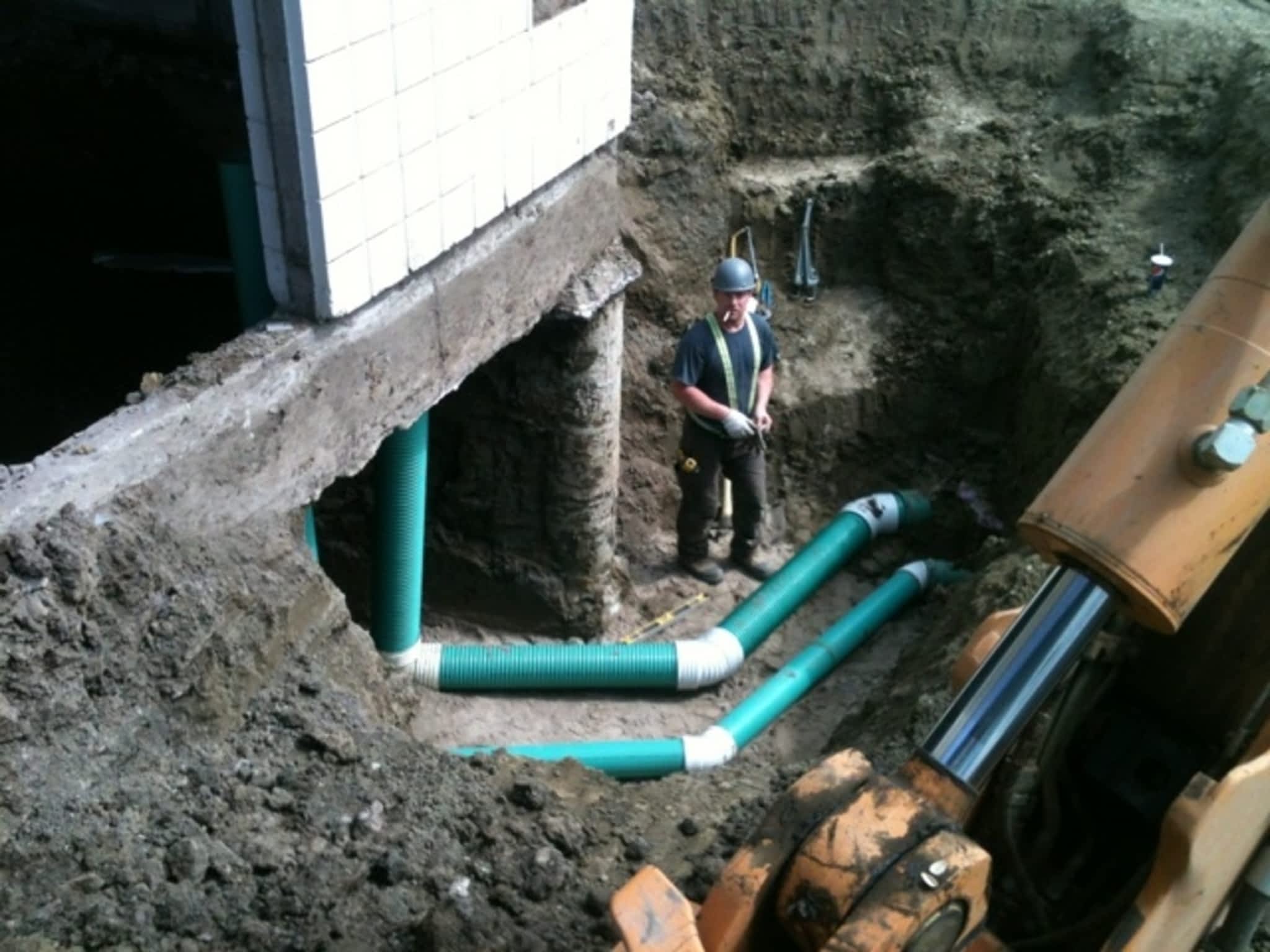 photo Chris's Excavating Inc