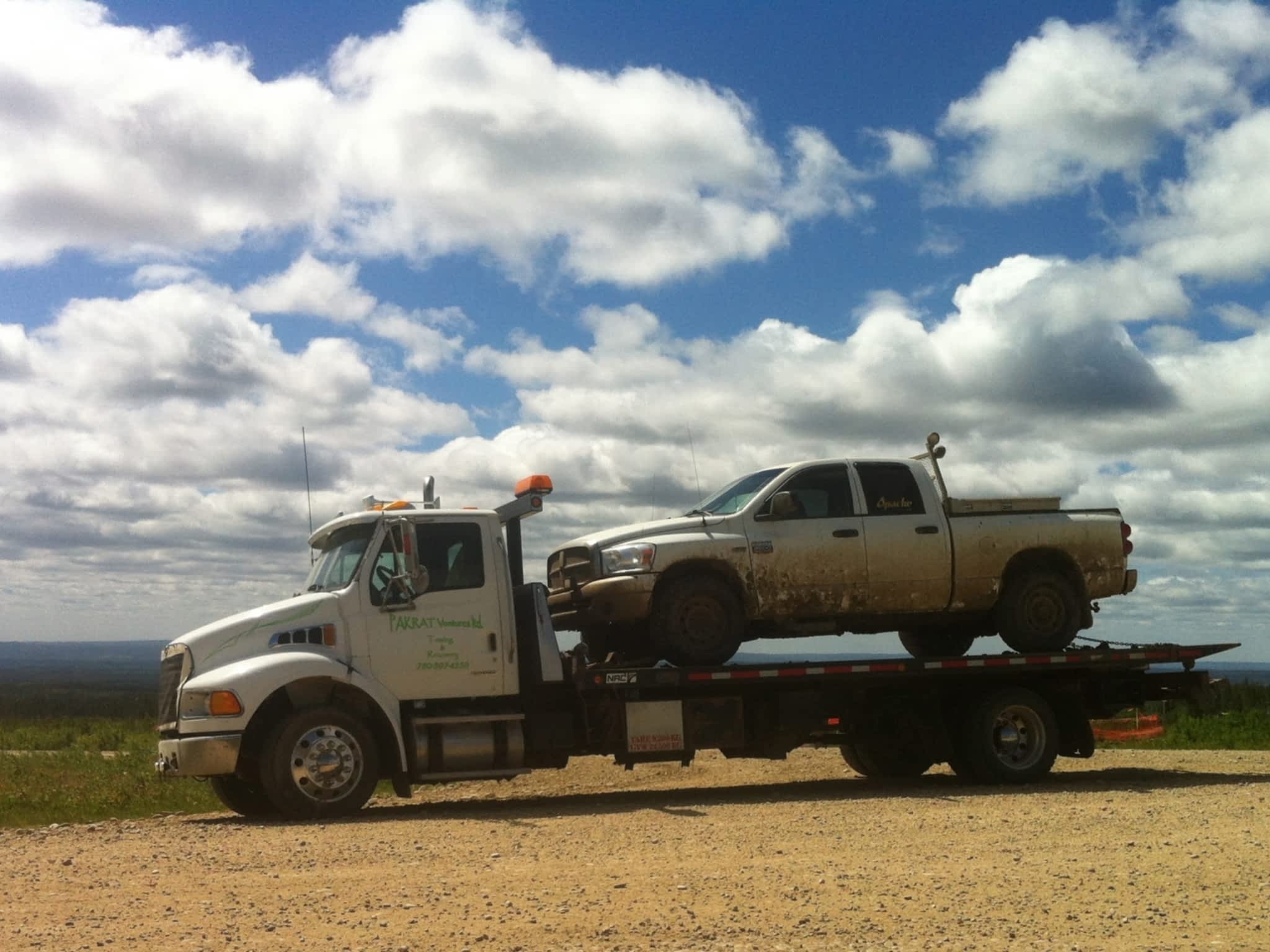 photo Pakrat Towing & Flatdeck Services