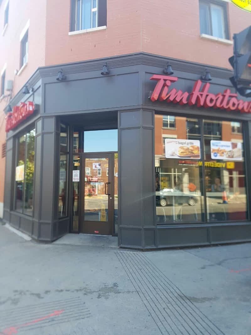 TIM HORTONS, Montreal - 625 Rue Ste-catherine Ouest, Ville-Marie