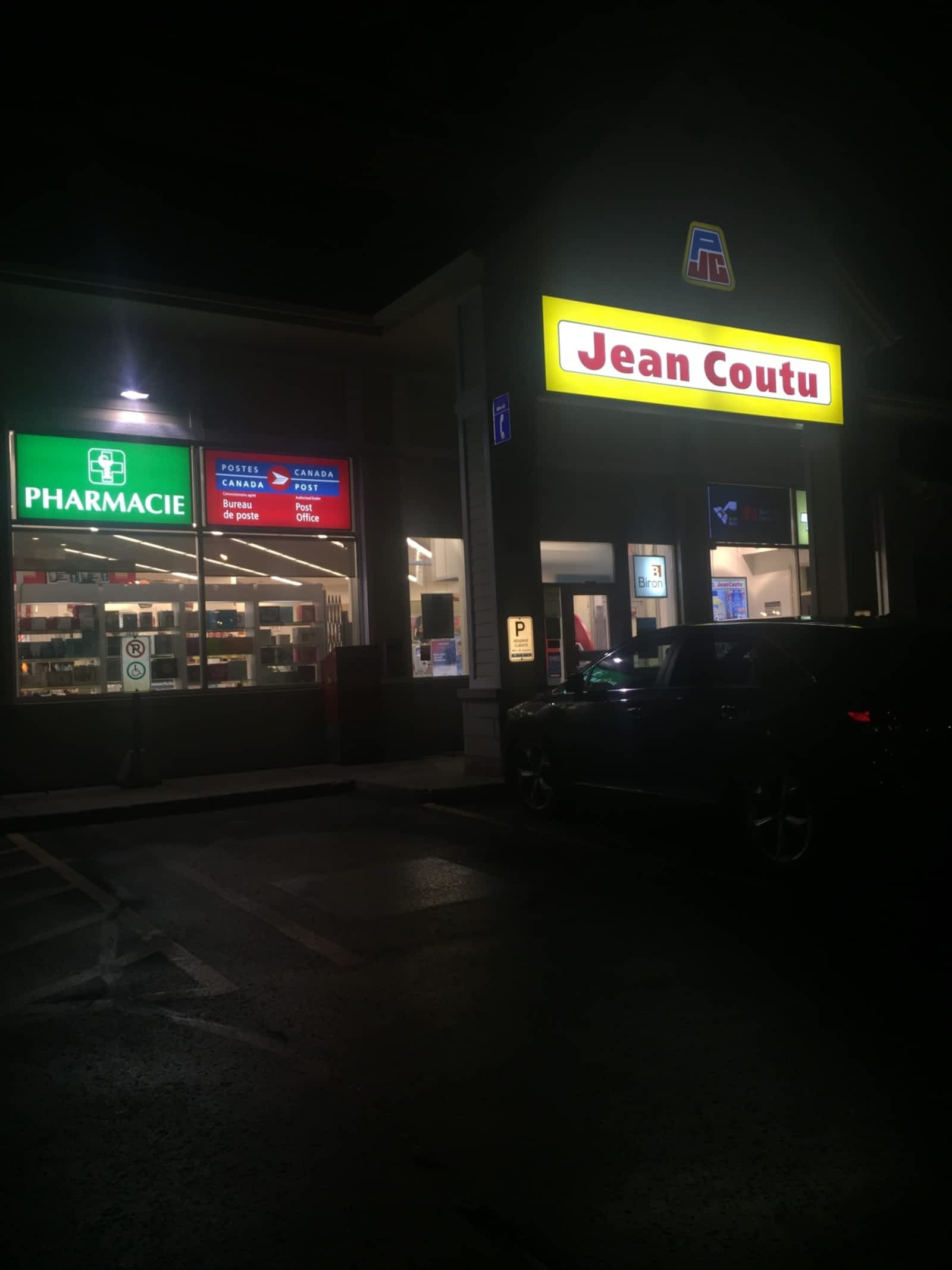 Bureau De Poste 10 Boul Des Chateaux Blainville Qc