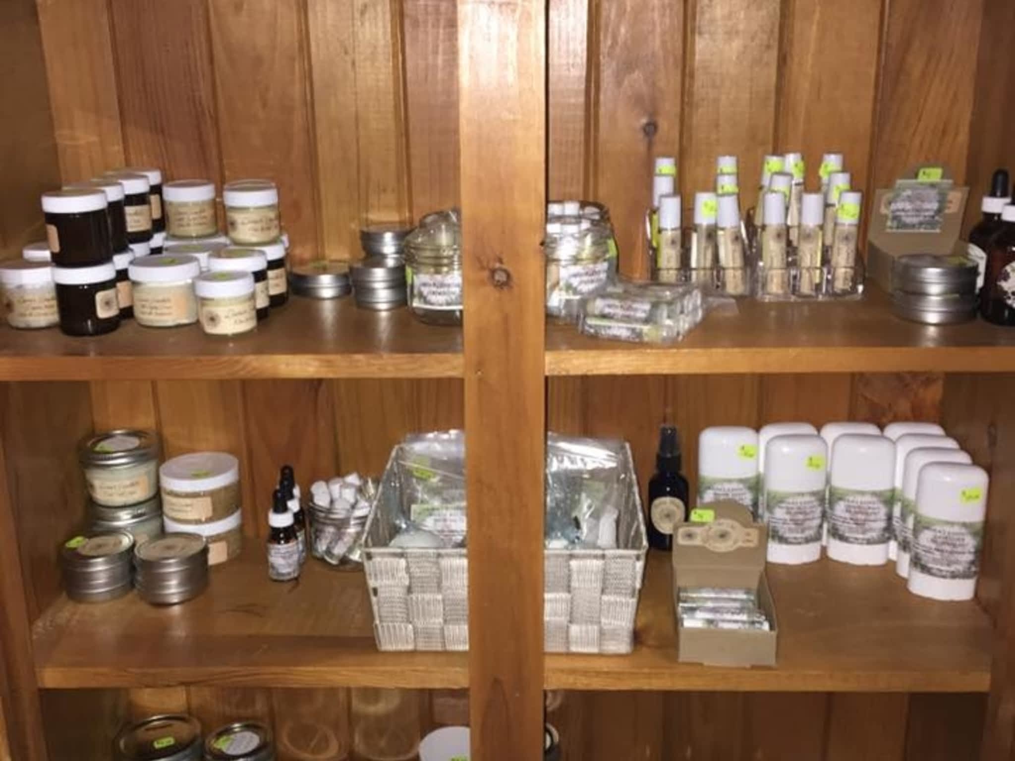 photo Laura's Essentials