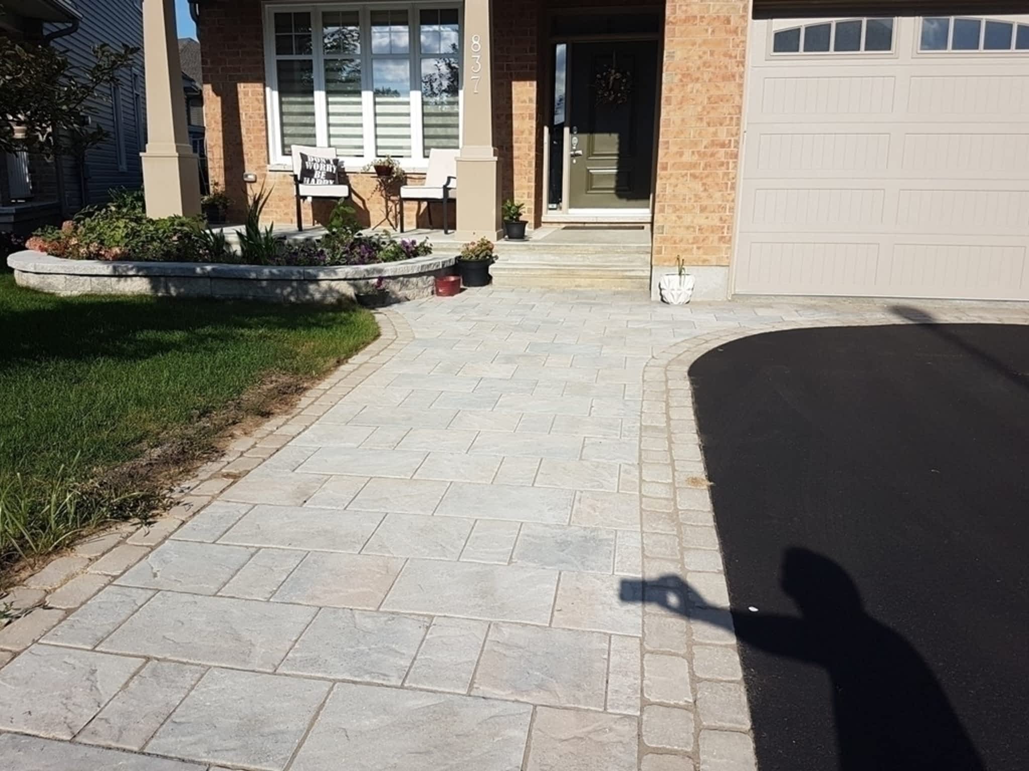 photo Elmvale Landscaping & Contractors