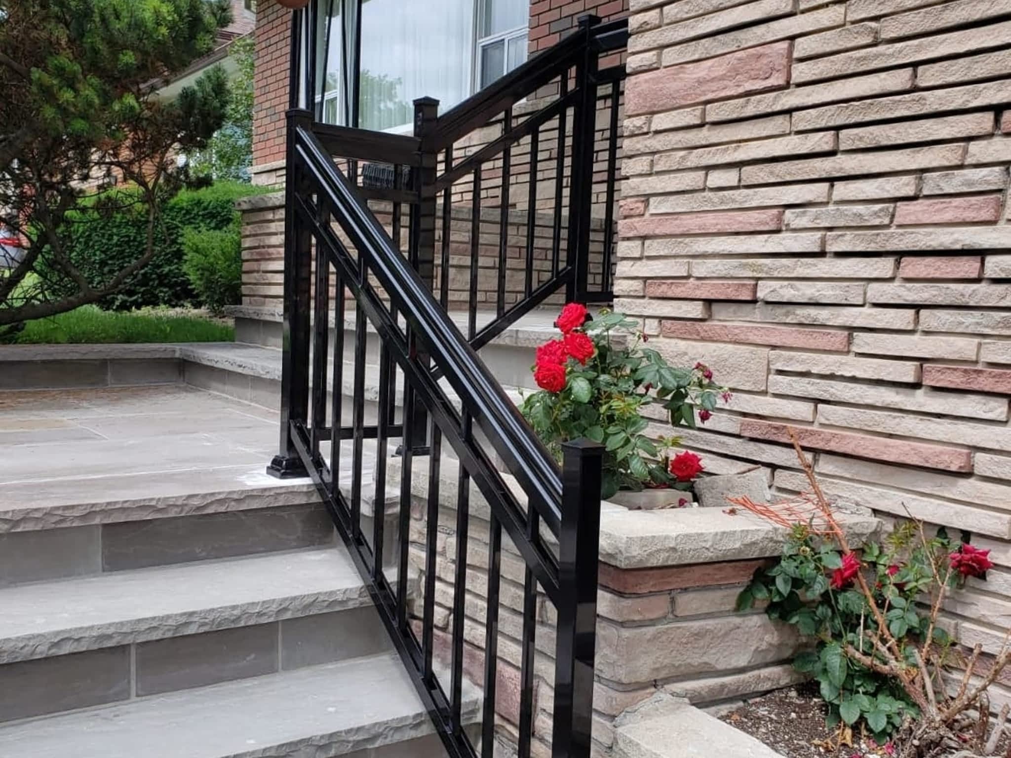 photo TG Aluminum Railings Inc