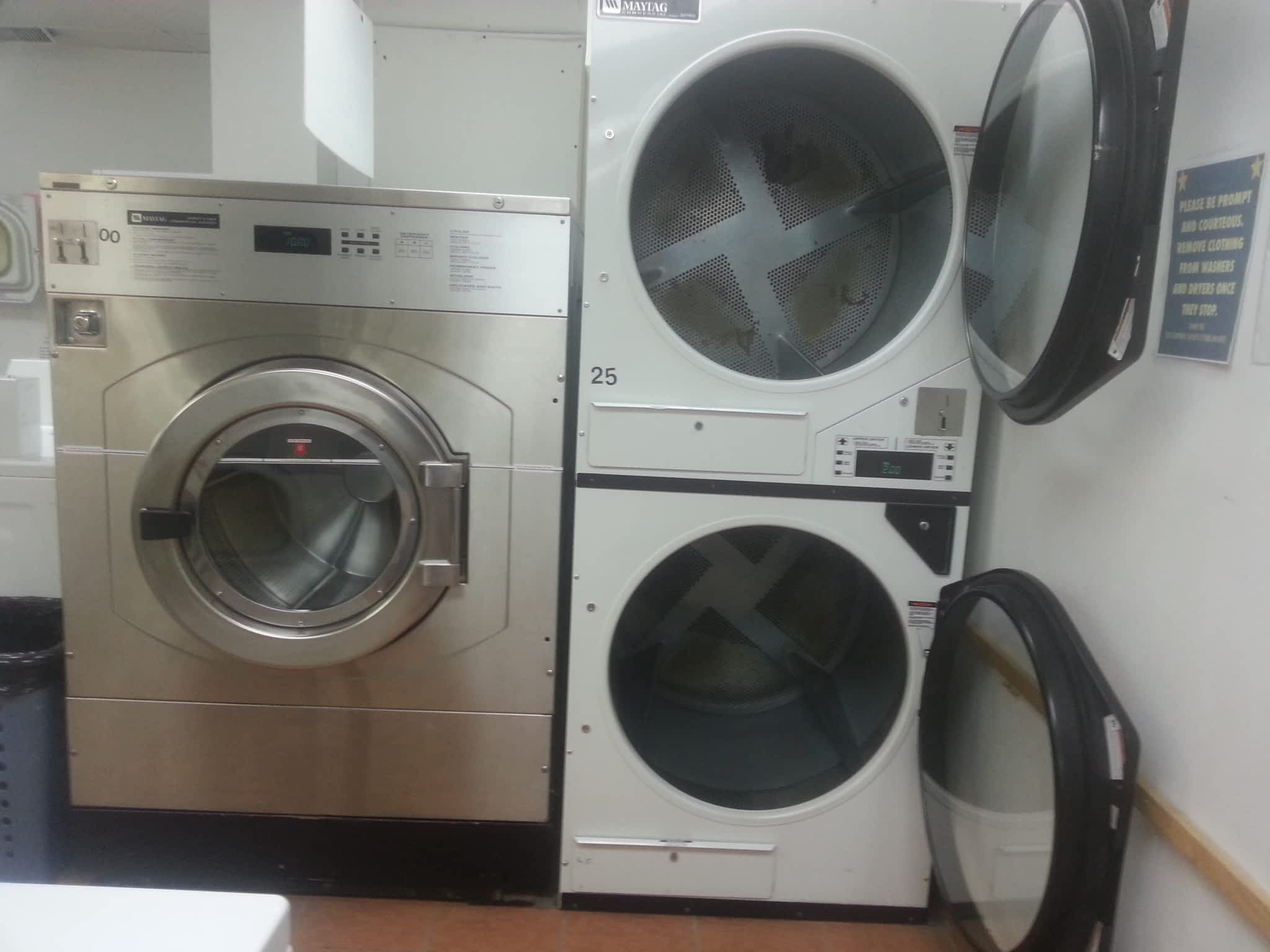 photo Marion Plaza Laundry Centre