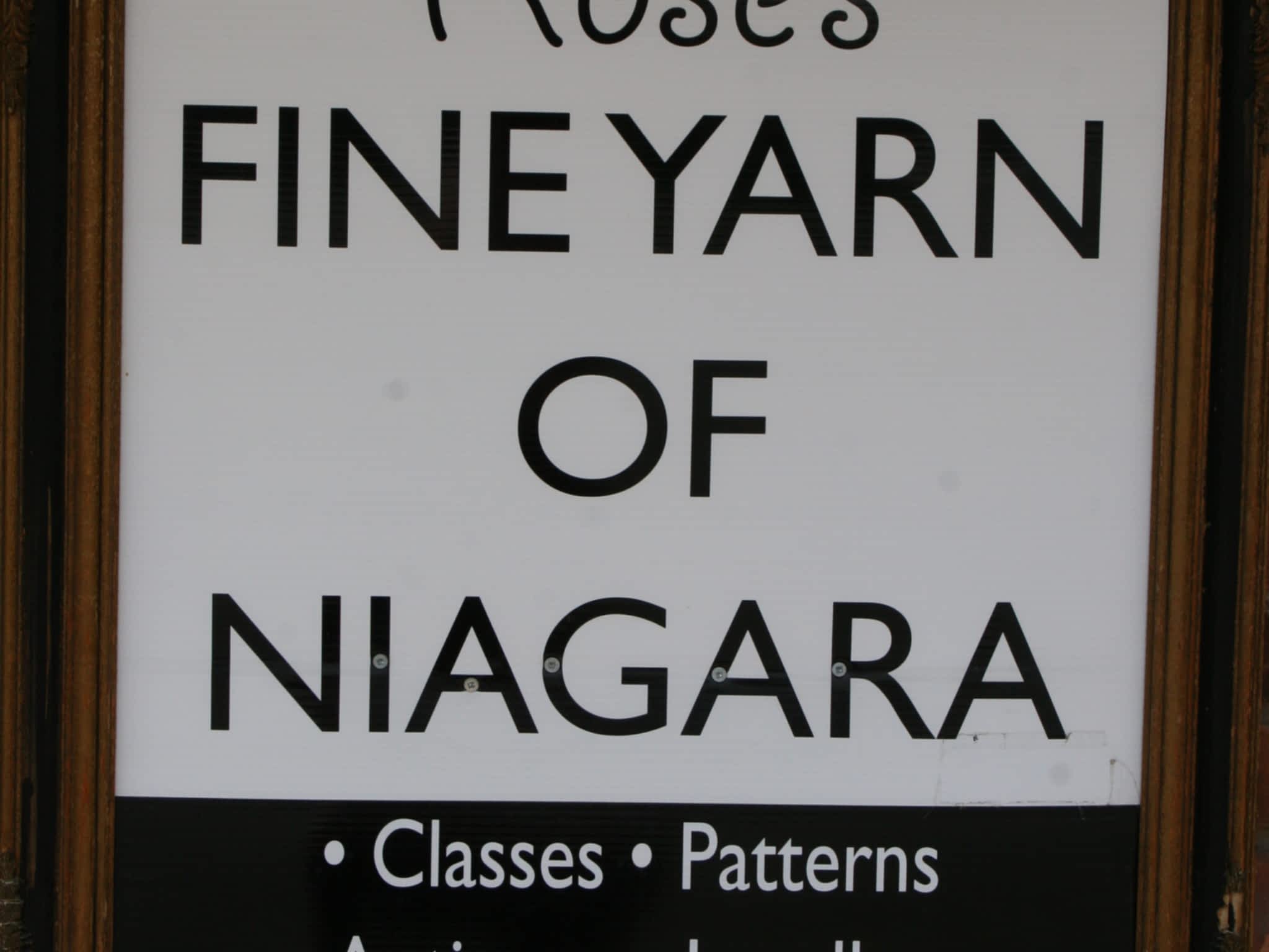 photo Rose's Fine Yarns of Niagara