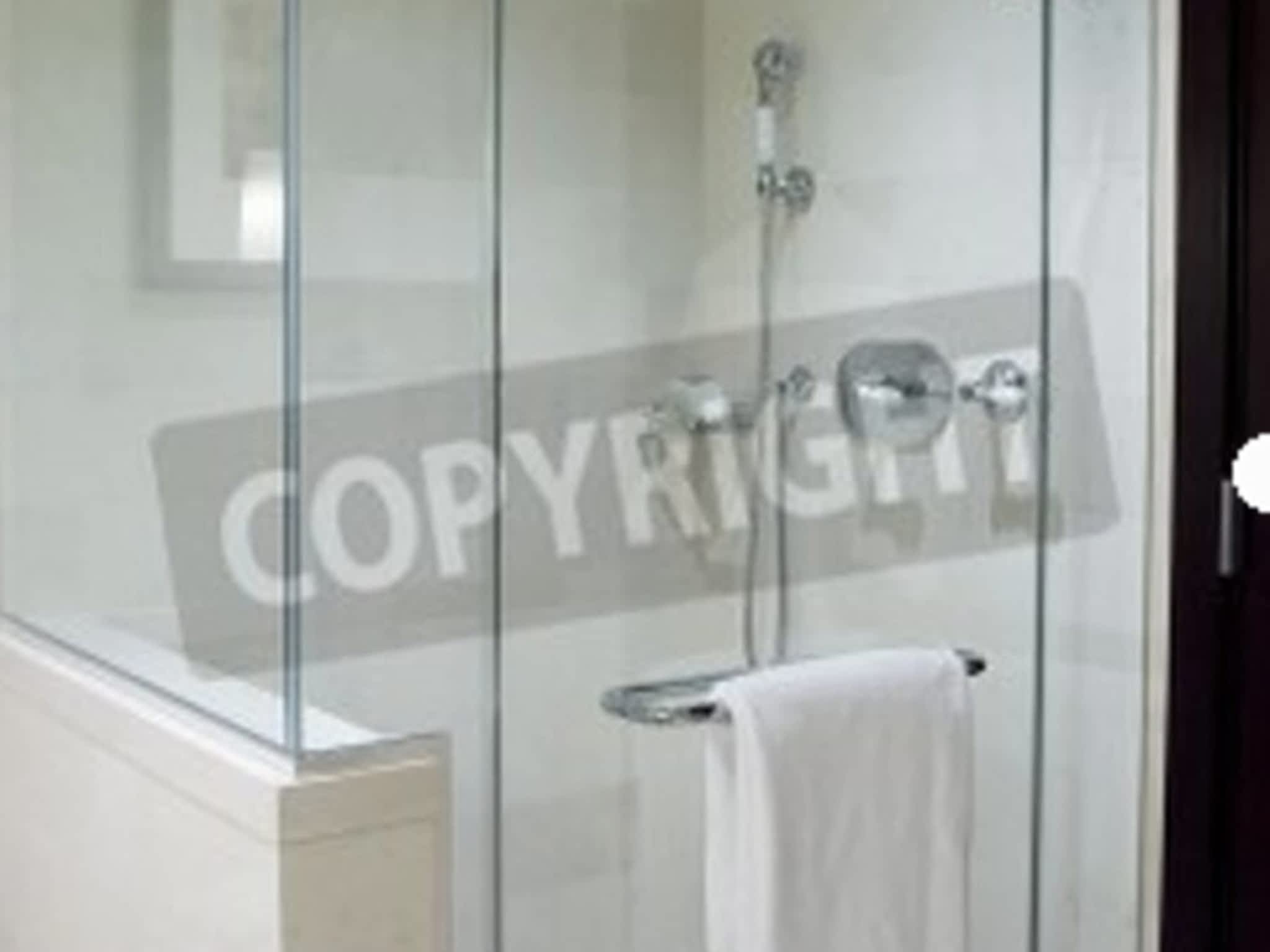 photo Supreme Glass & Shower Doors Ltd