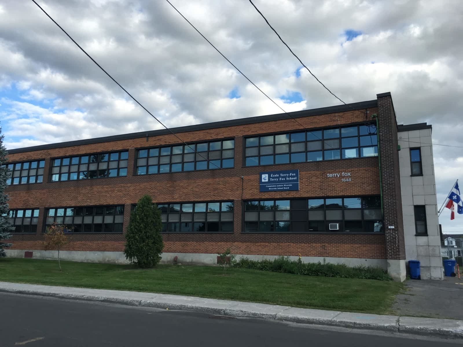 Terry Fox Elementary School Riverside School Board 1648 Langevin St