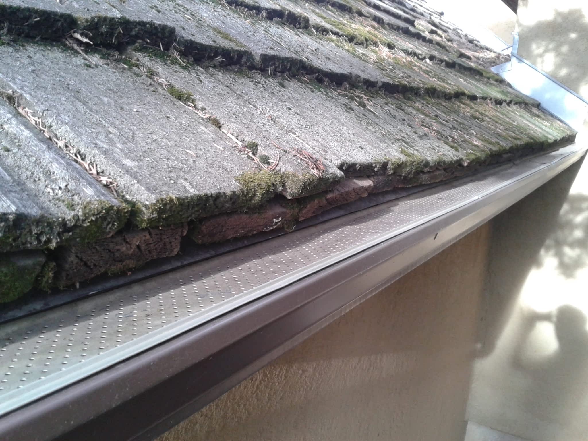 photo Cully's Window & Eavestrough Cleaning