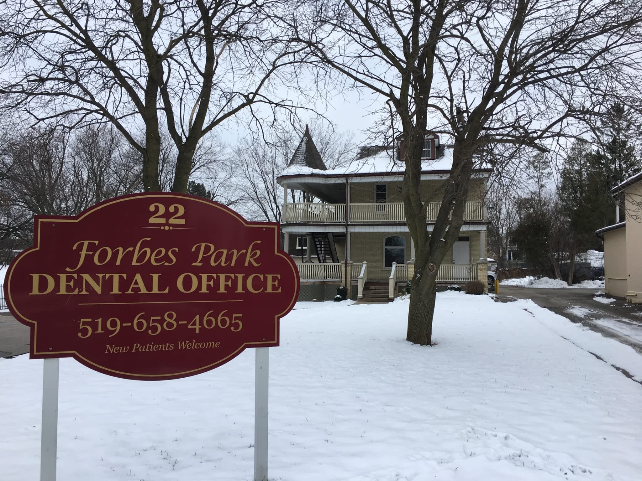 photo Forbes Park Dental Office