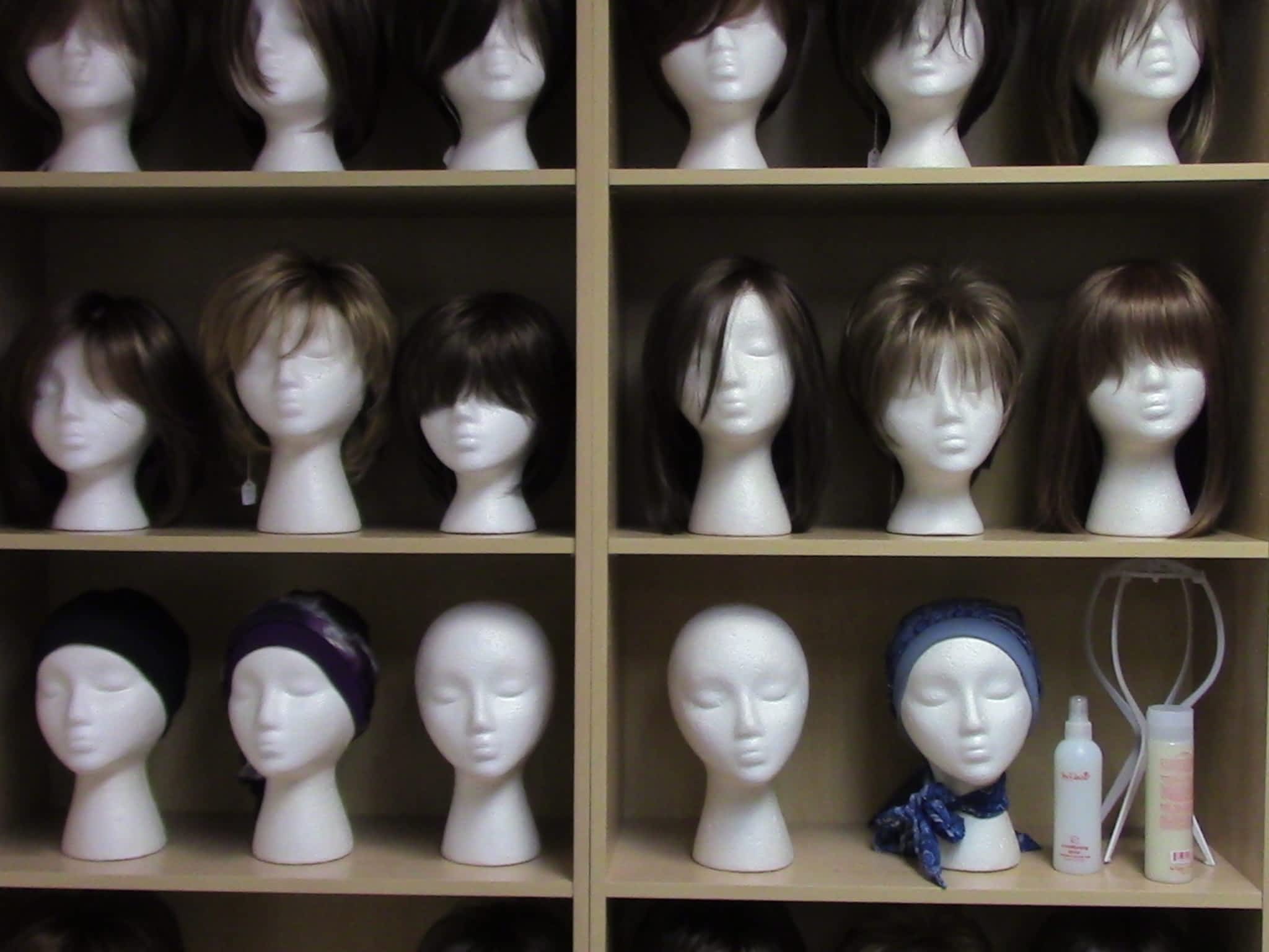 photo Baxter's Wigs