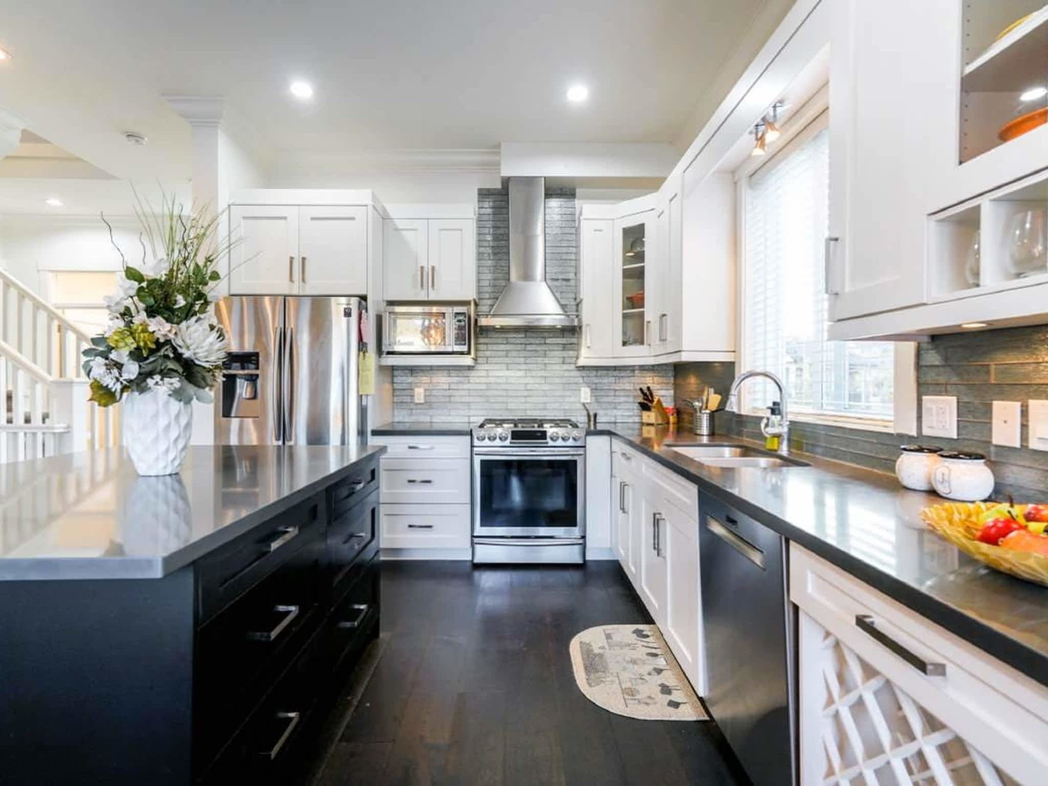 photo Umbrella Contracting