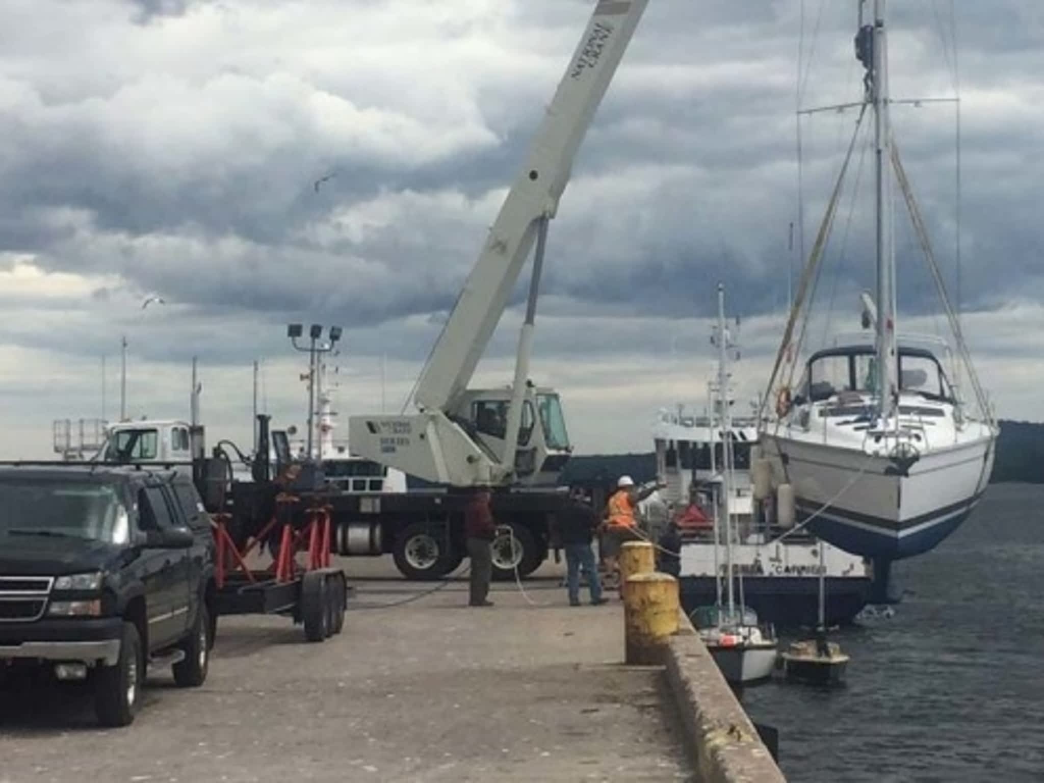 photo Future Nets Crane Service