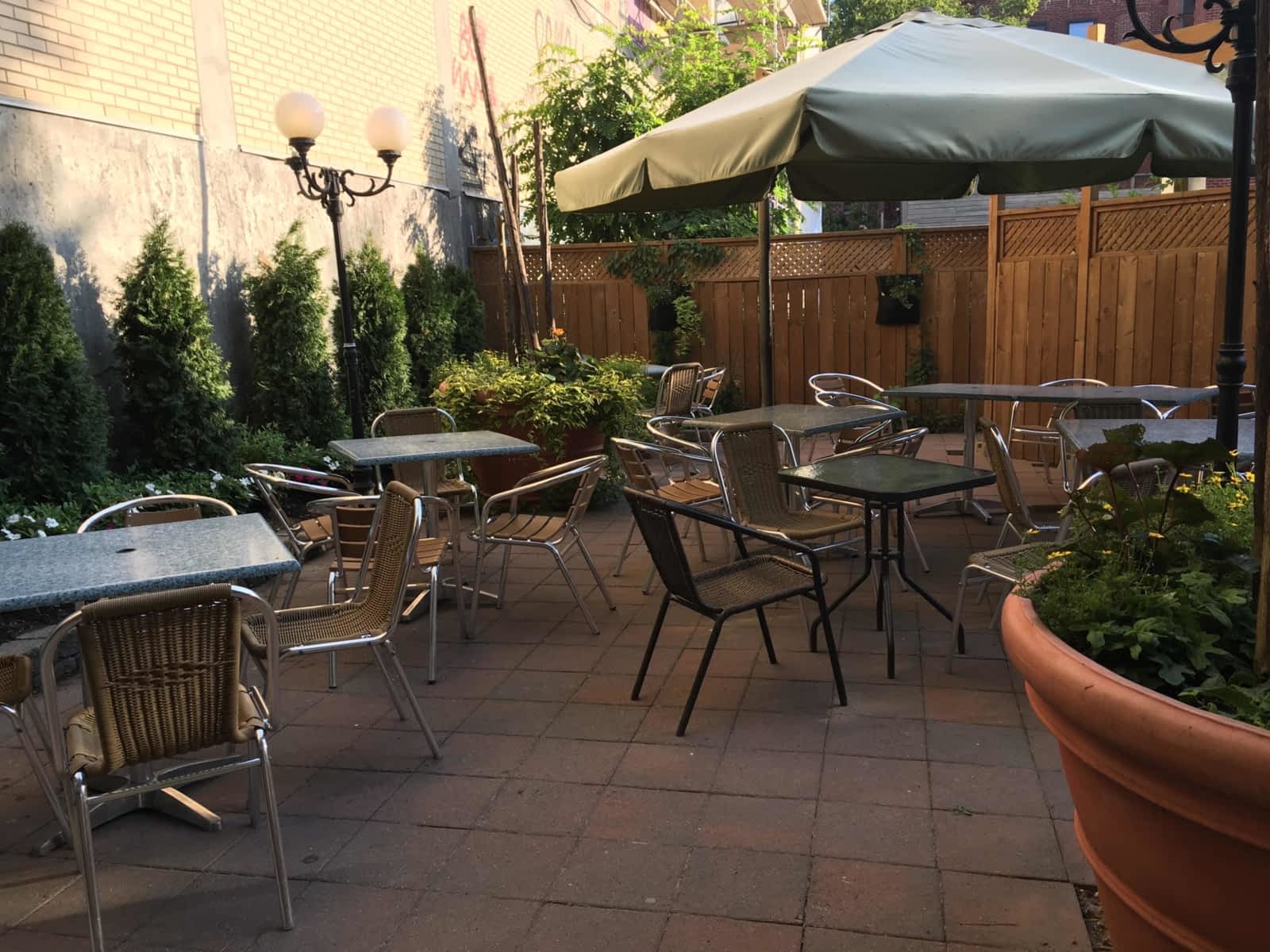 Resto Végo StDenis Menu, Horaire et Prix 1720, rue SaintDenis