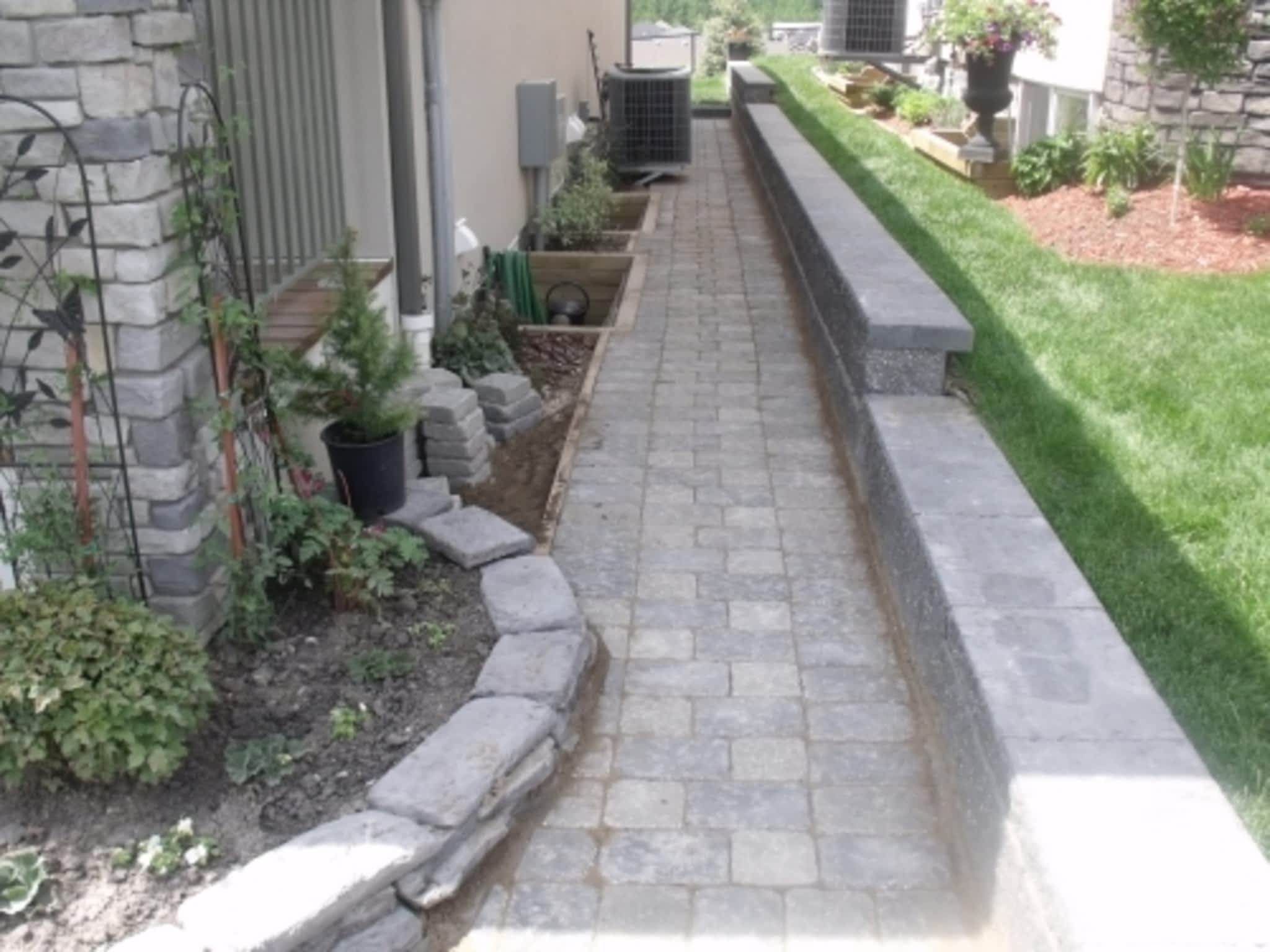 photo Groundskeeper Landscaping and Construction Inc