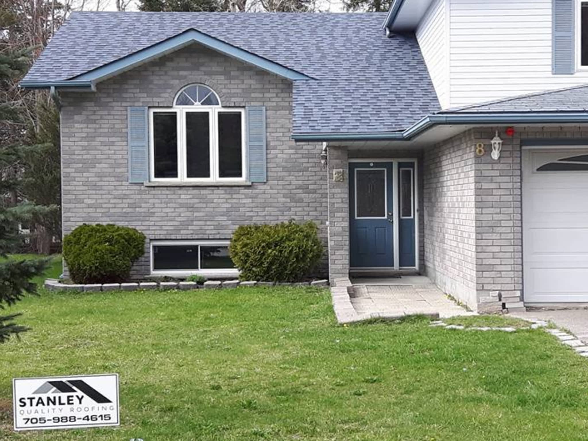 photo Stanley Quality Roofing