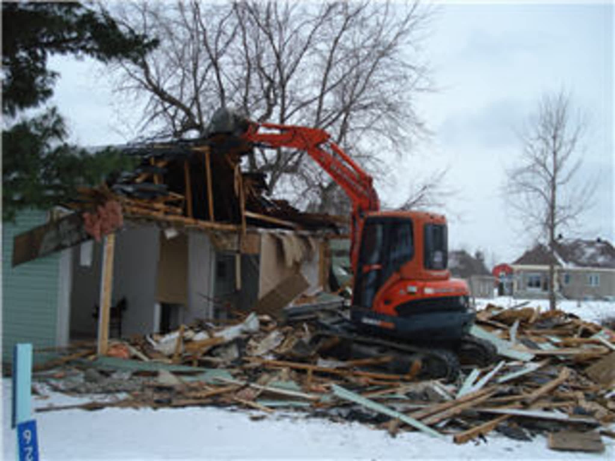 photo J Bernier Excavation