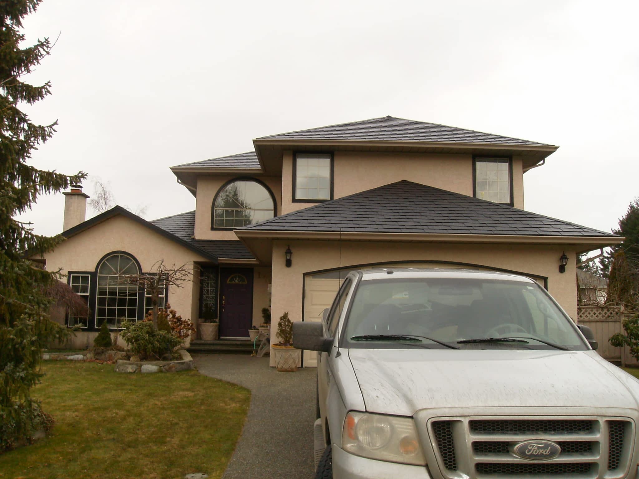 photo Canwest Roofing