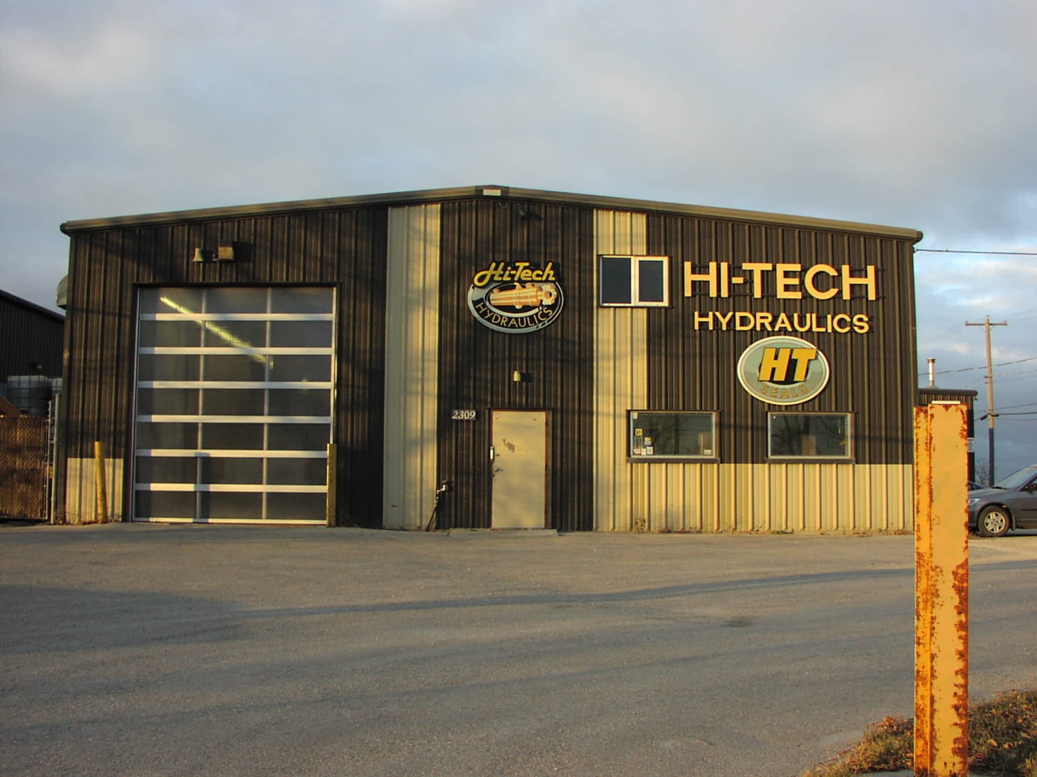 photo Hi-Tech Hydraulics