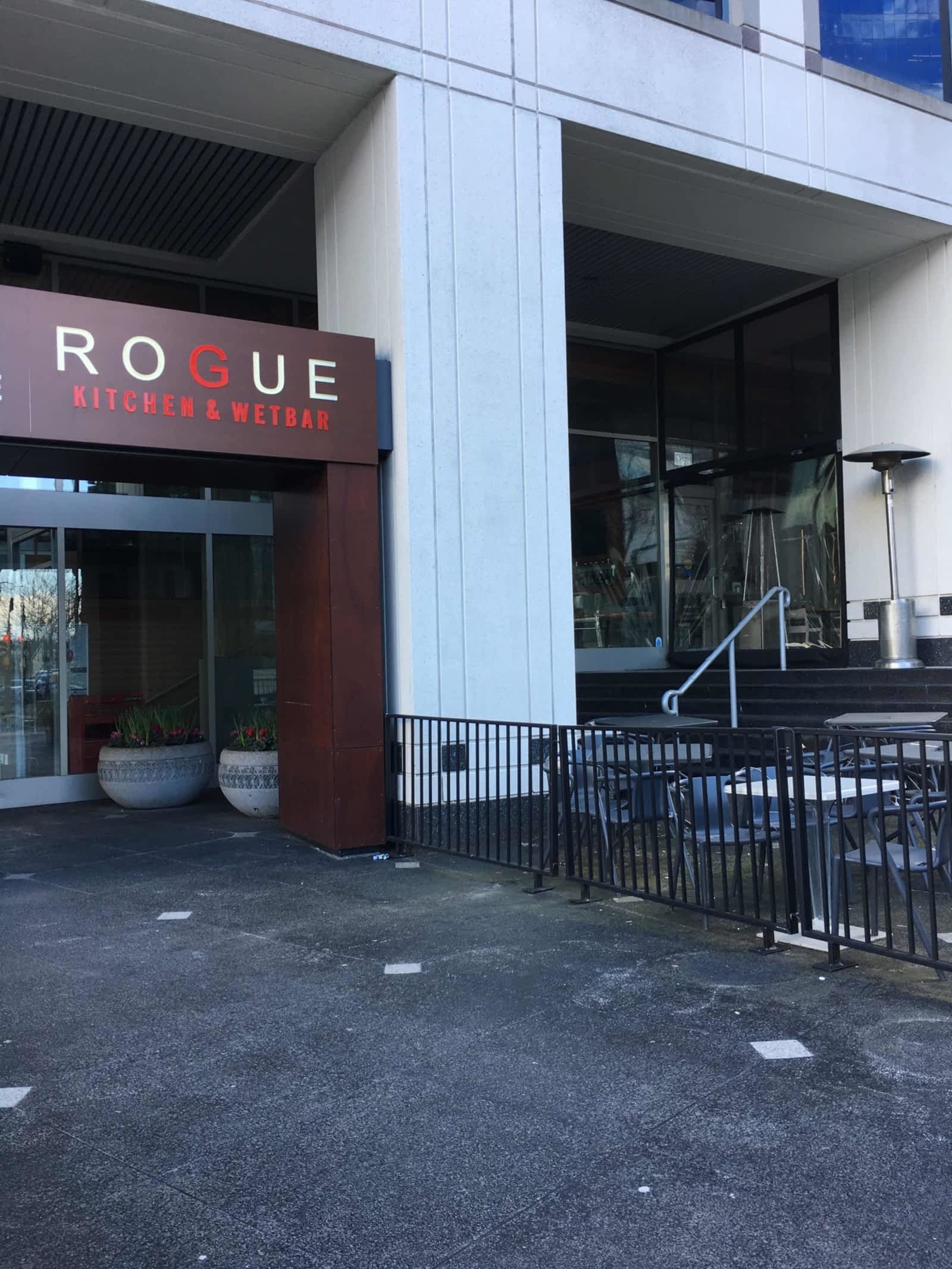 Rogue Kitchen Wet Bar Menu Hours Prices M2 200 Burrard St