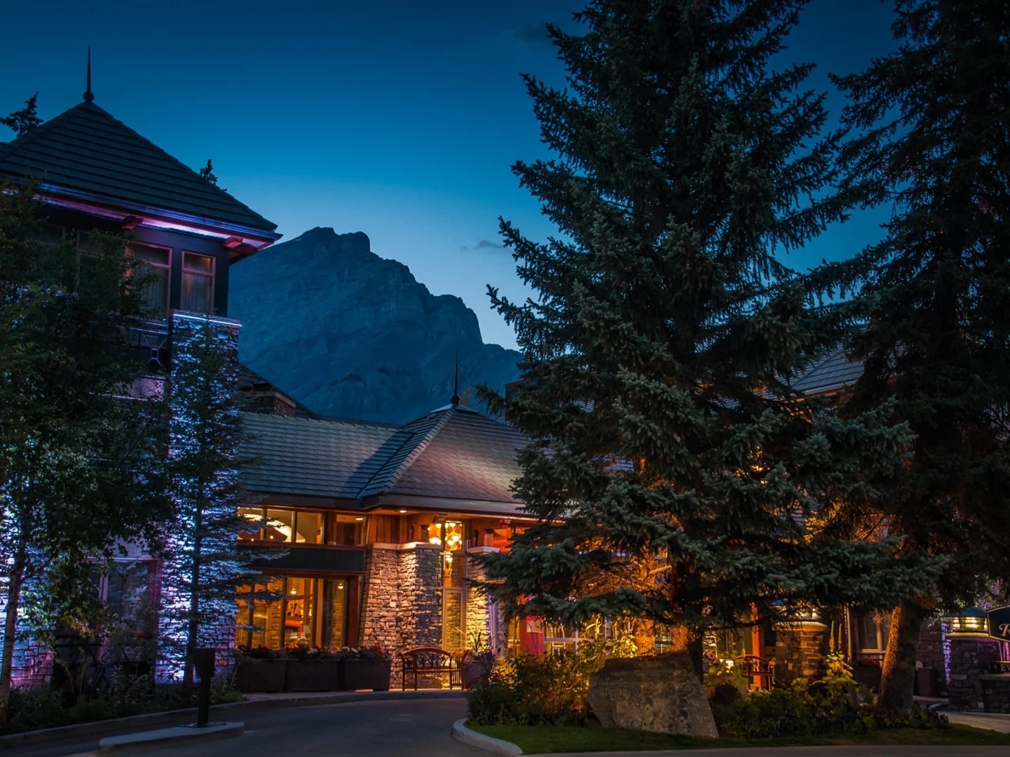 photo Delta Banff Royal Canadian Lodge