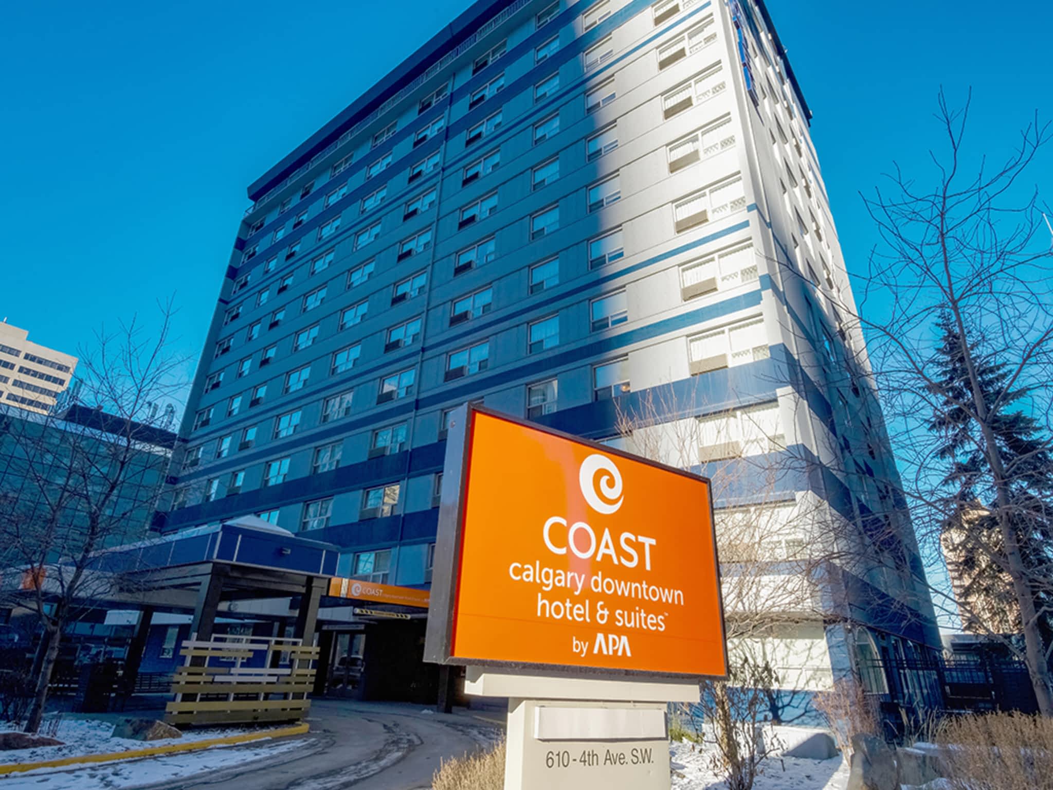 photo Coast Calgary Downtown Hotel & Suites by APA