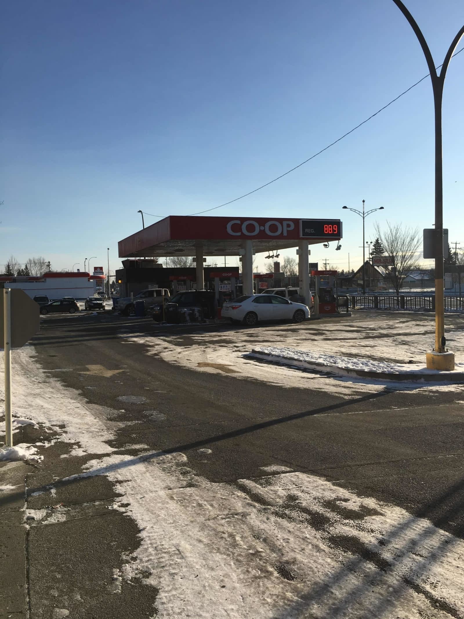Calgary Coop Gas Bar 540 16th Avenue NE, Calgary, AB