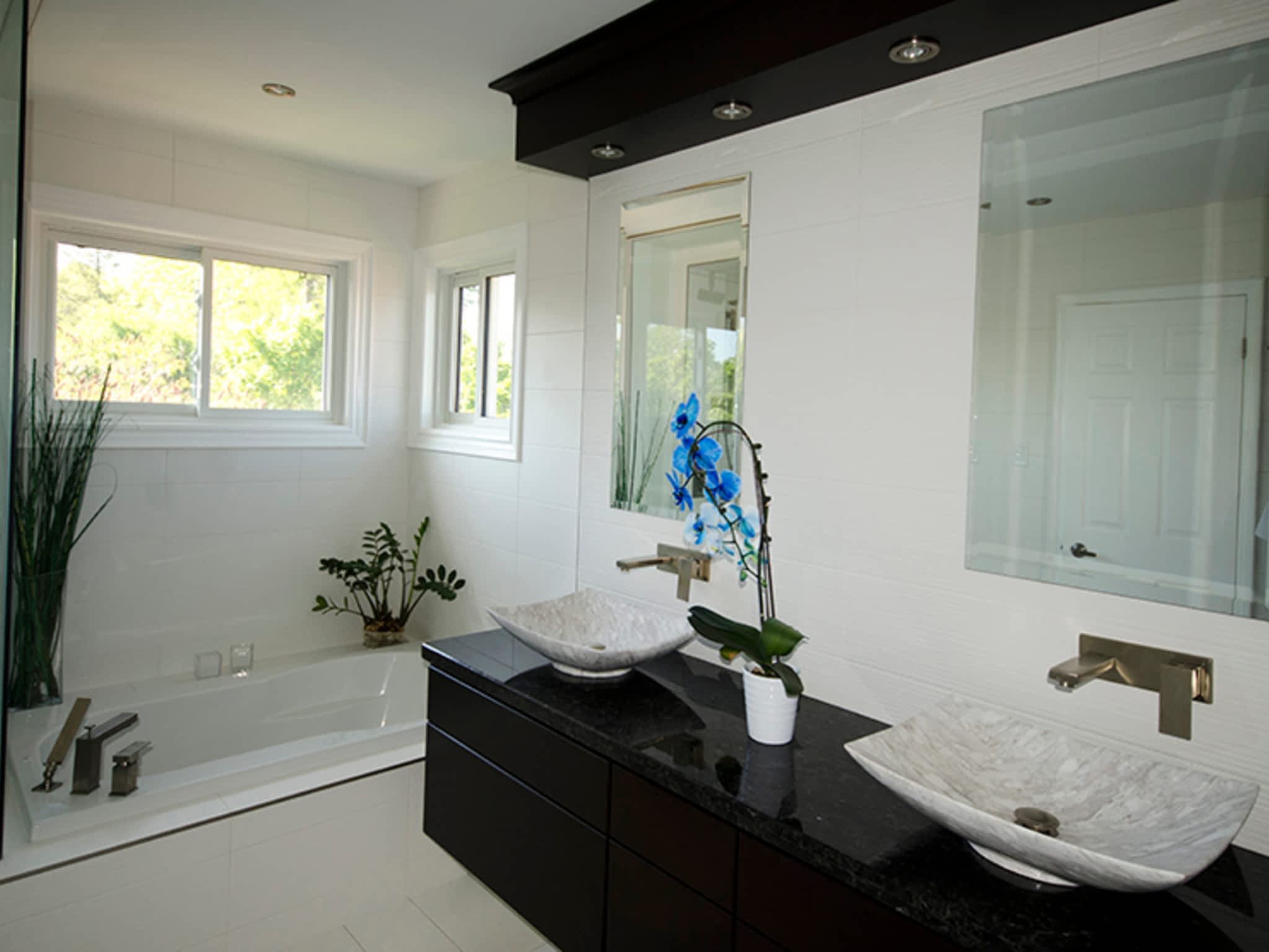 photo Floor & Bath Design Inc
