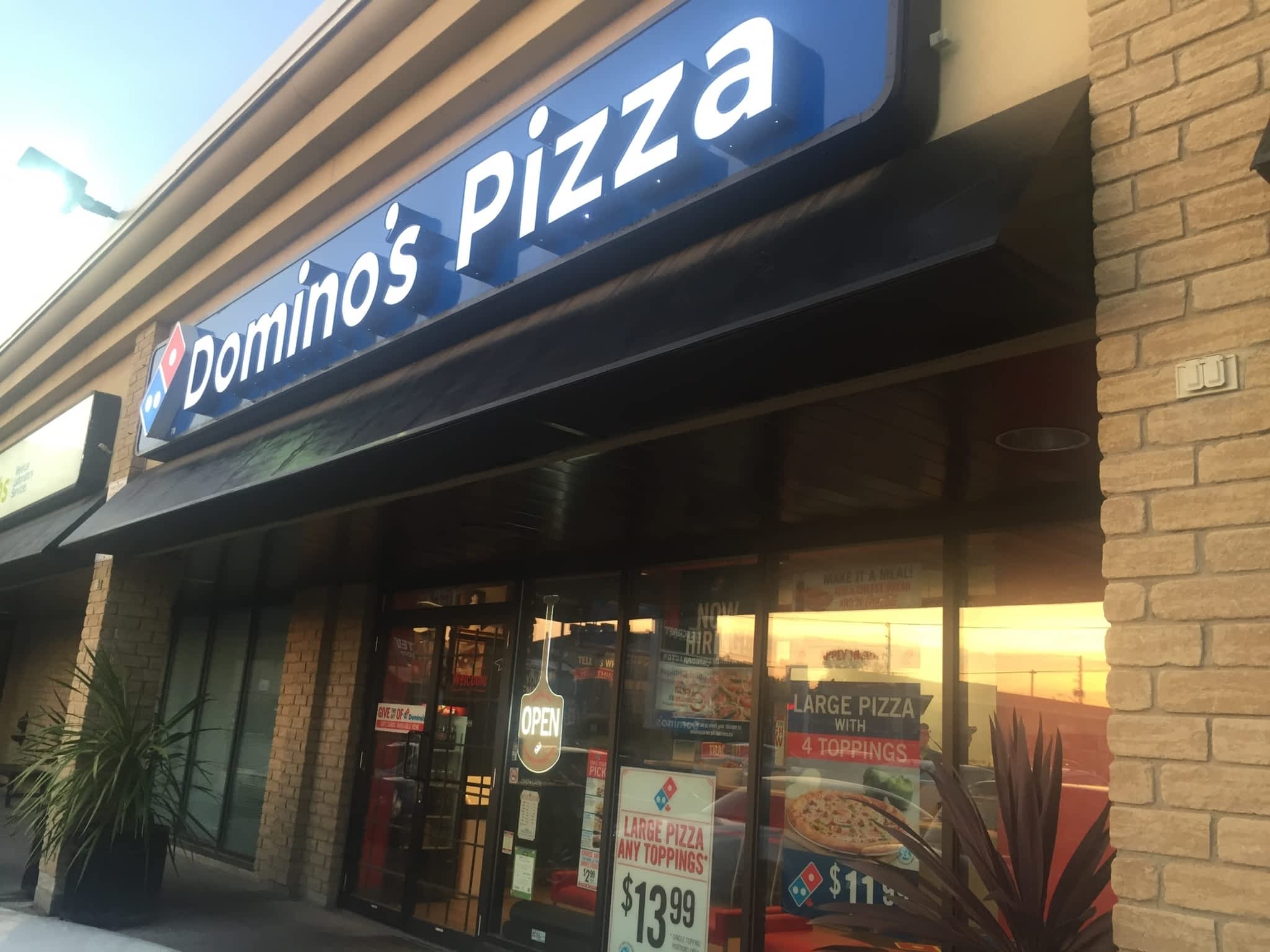 photo Dominos Pizza