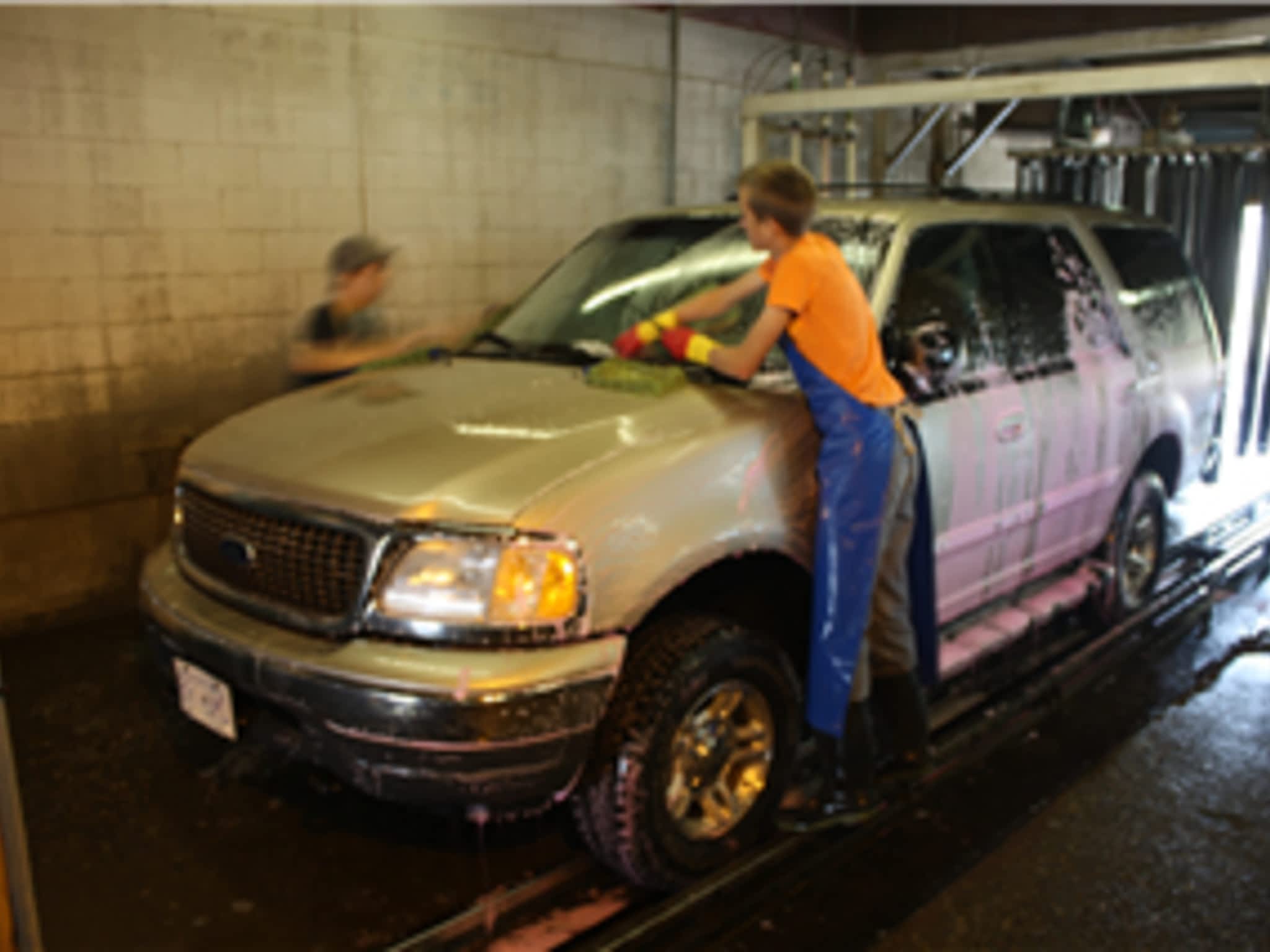 photo Hands On Car Wash Inc