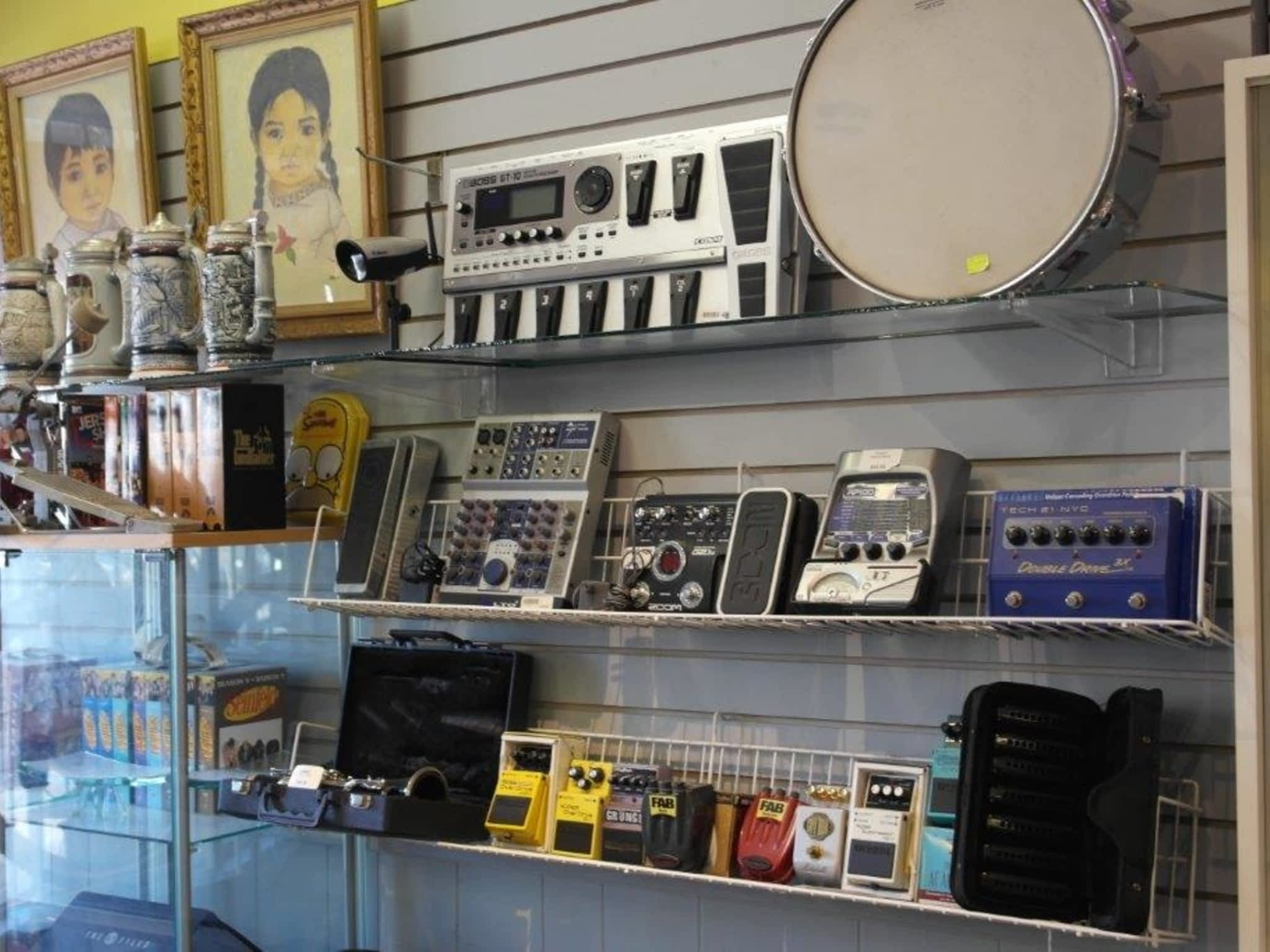 photo National Pawn Mart