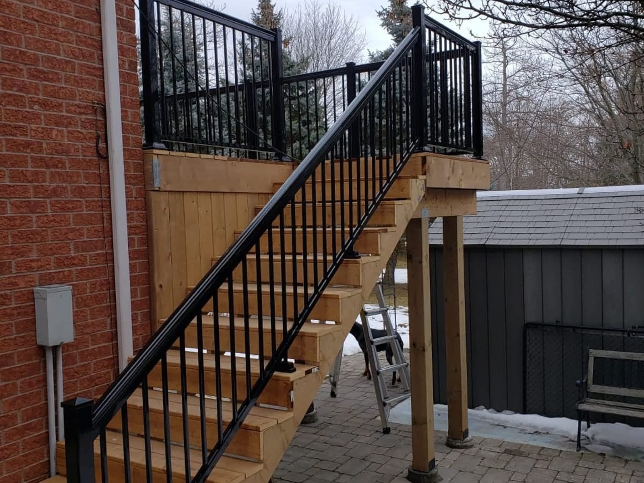 photo TG Aluminum Railings Inc