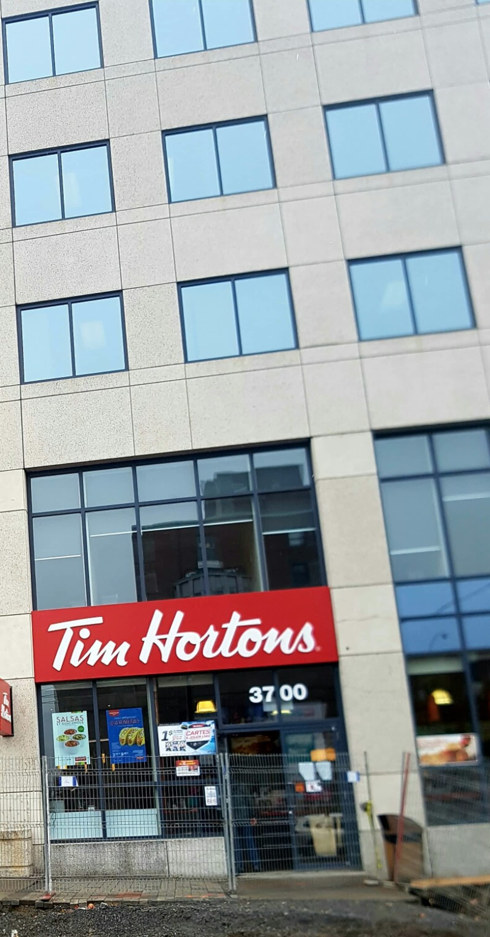 Tim Hortons Horaire d'ouverture 3700 Chemin De La Côtesainte