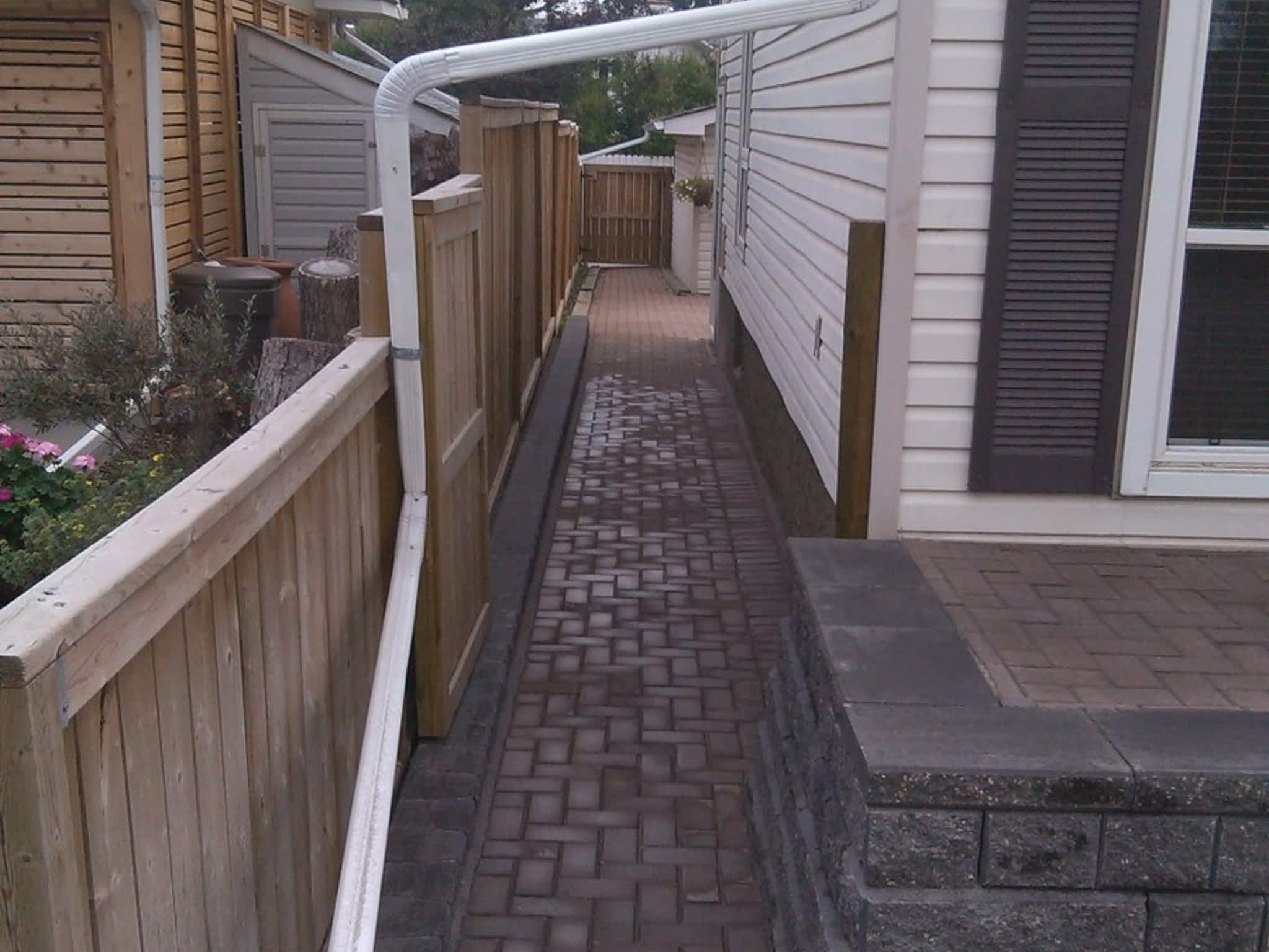 photo Sunrise Interlocking