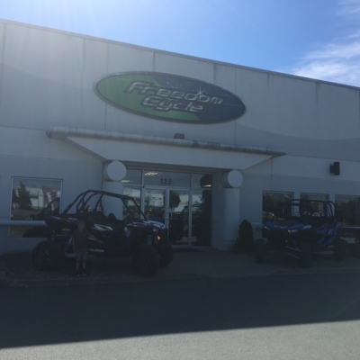 Rallye Motoplex & Marine NS - Motos et scooters