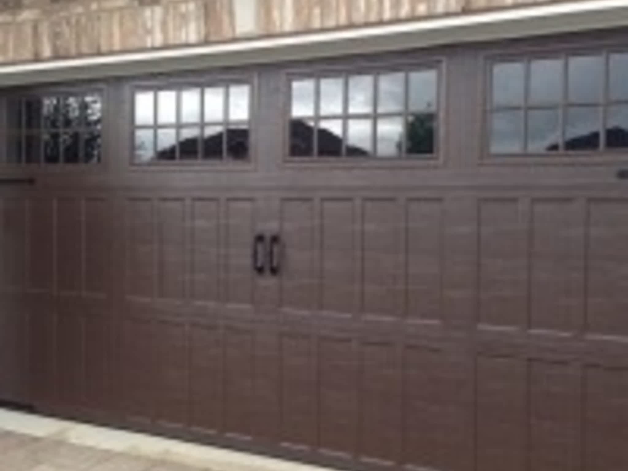 photo Ottawa Garage Door Systems