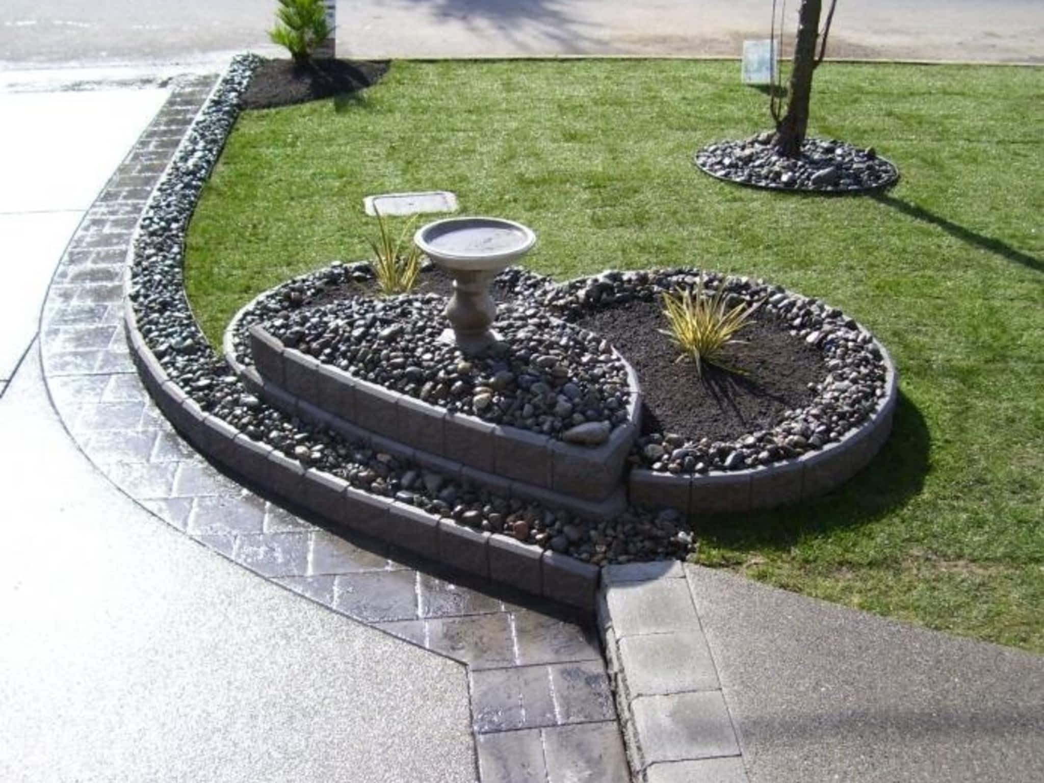 photo Authentic Landscaping