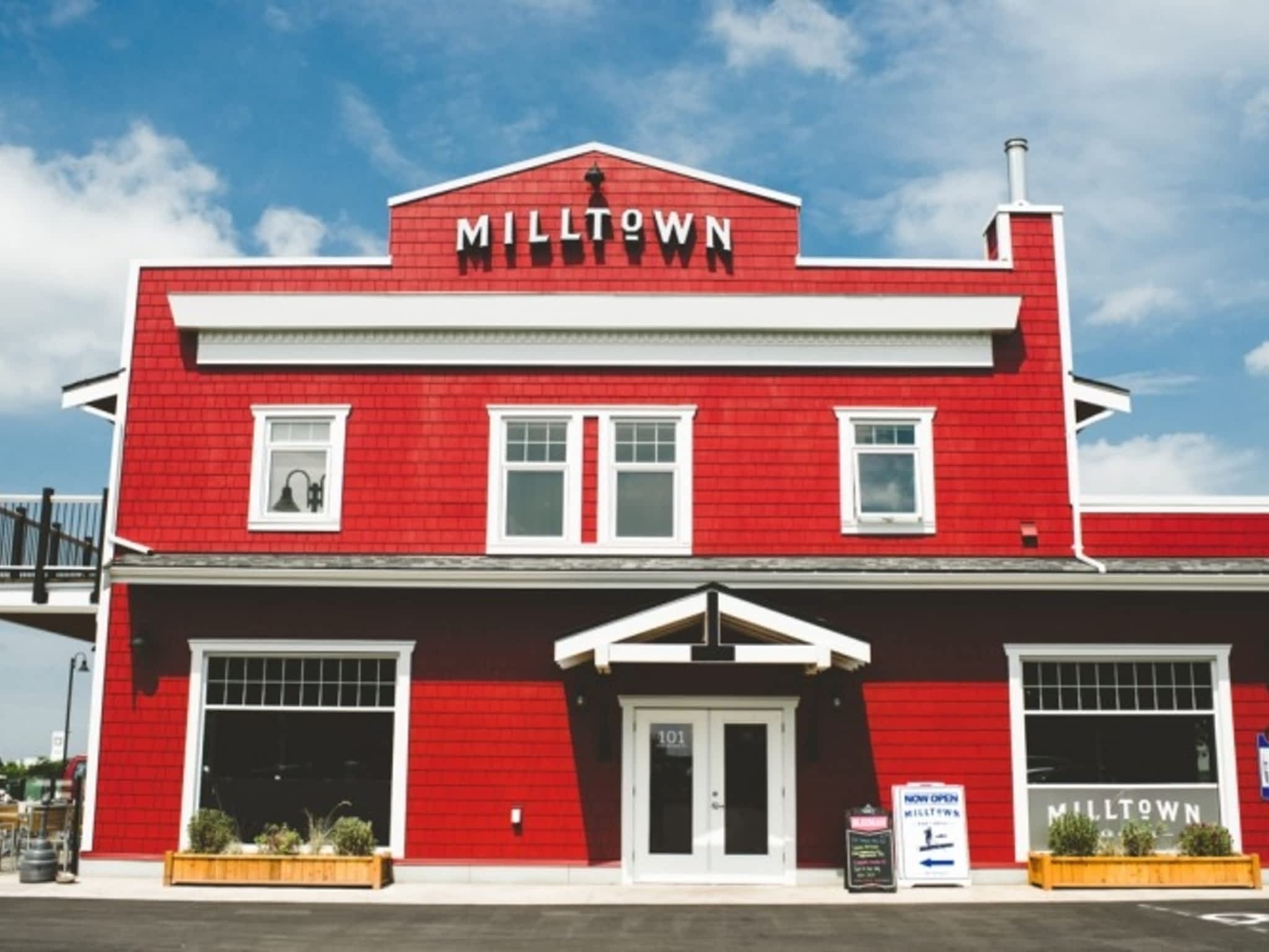 photo Milltown Bar & Grill