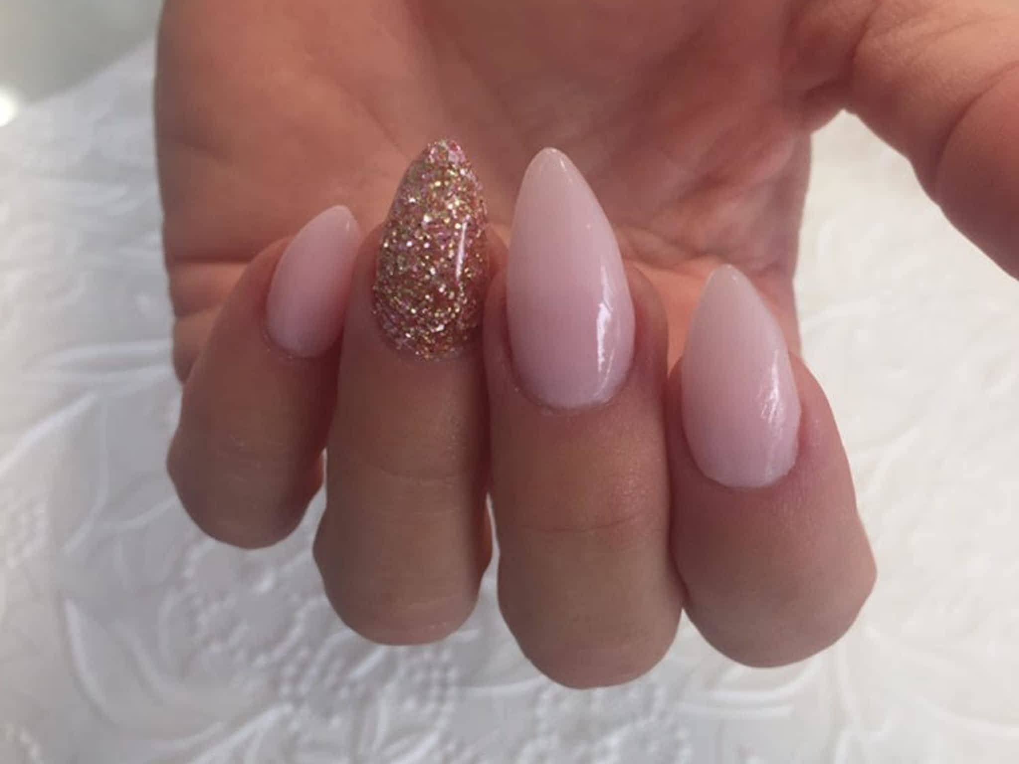 photo Ongles Champagne