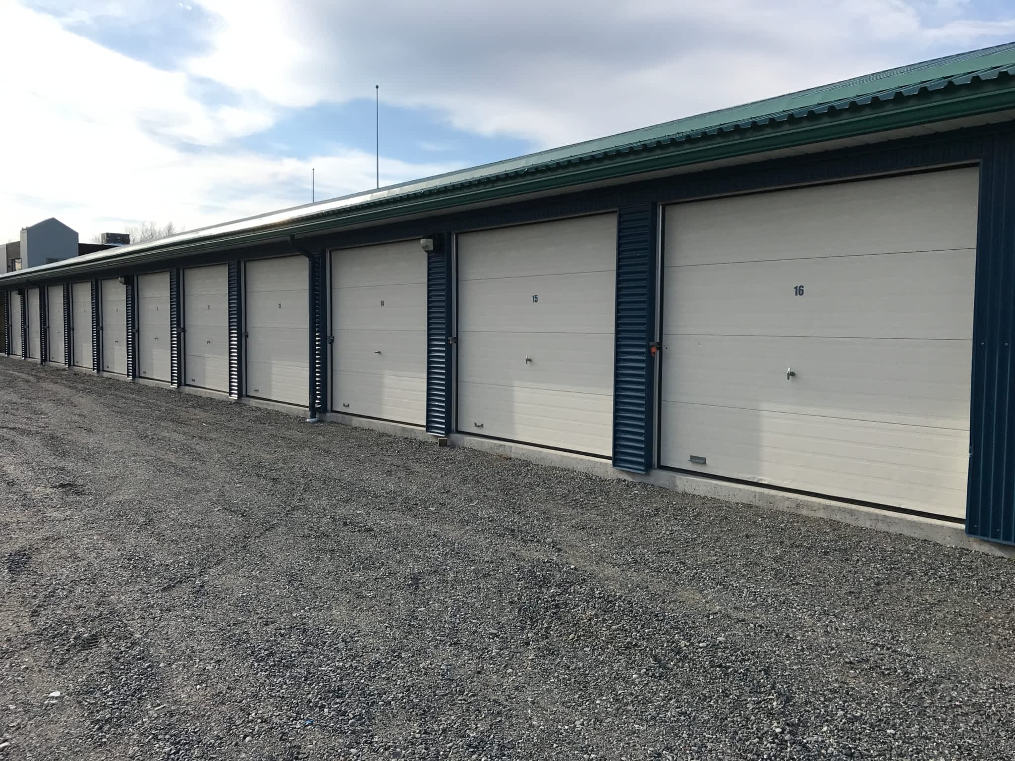 photo Entrepôts C F Mini